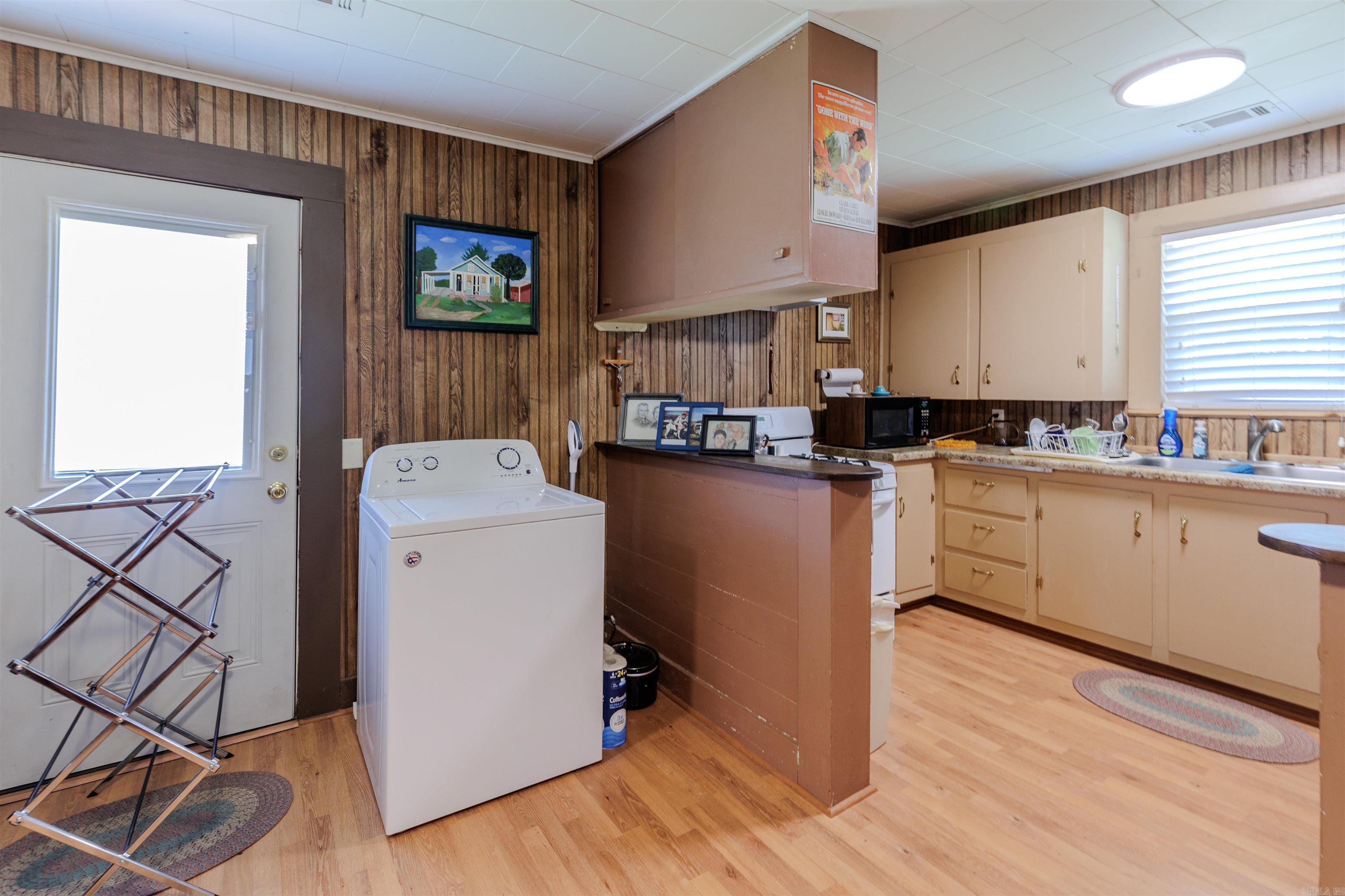 932 Cherry Hill Loop Property Photo 15