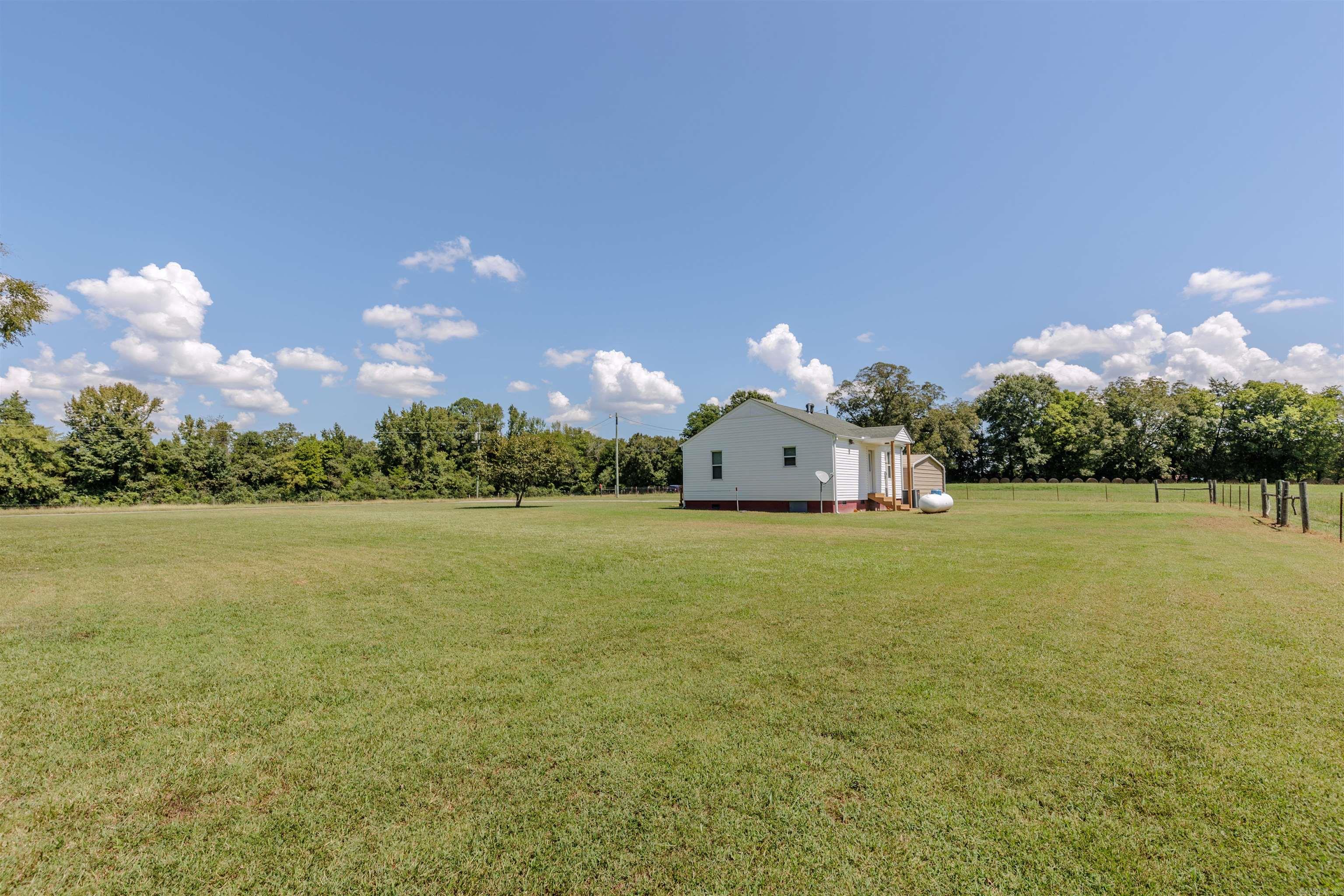 932 Cherry Hill Loop Property Photo 29
