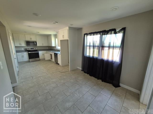 121 Stone Street Property Photo 4