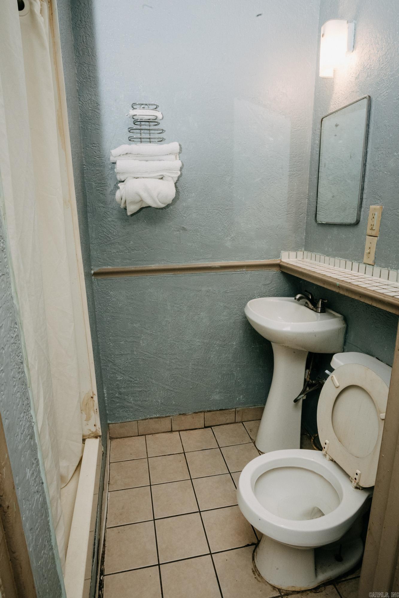 16600 Interstate 30 Property Photo 7