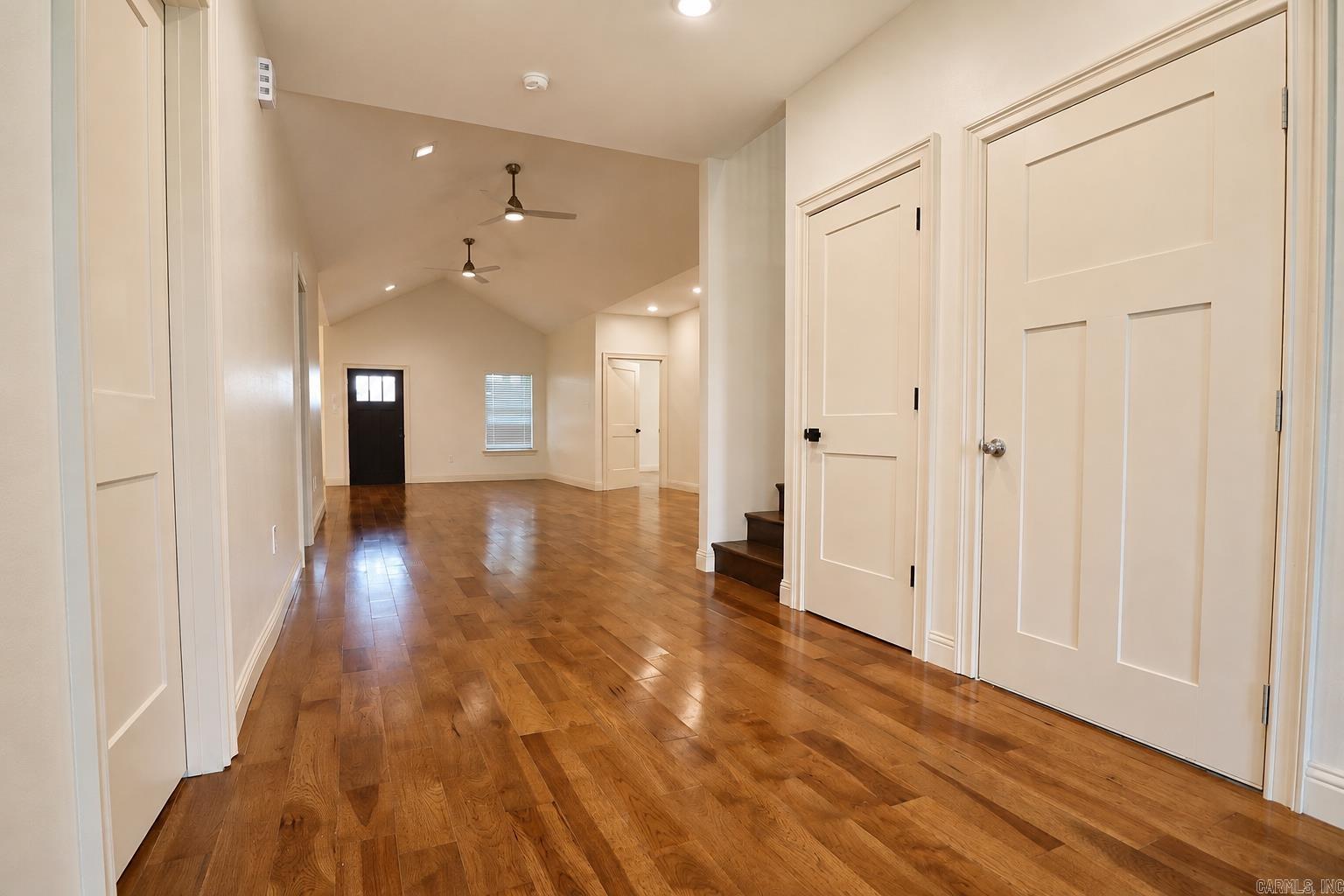 11214 Jamestown Drive Property Photo 4
