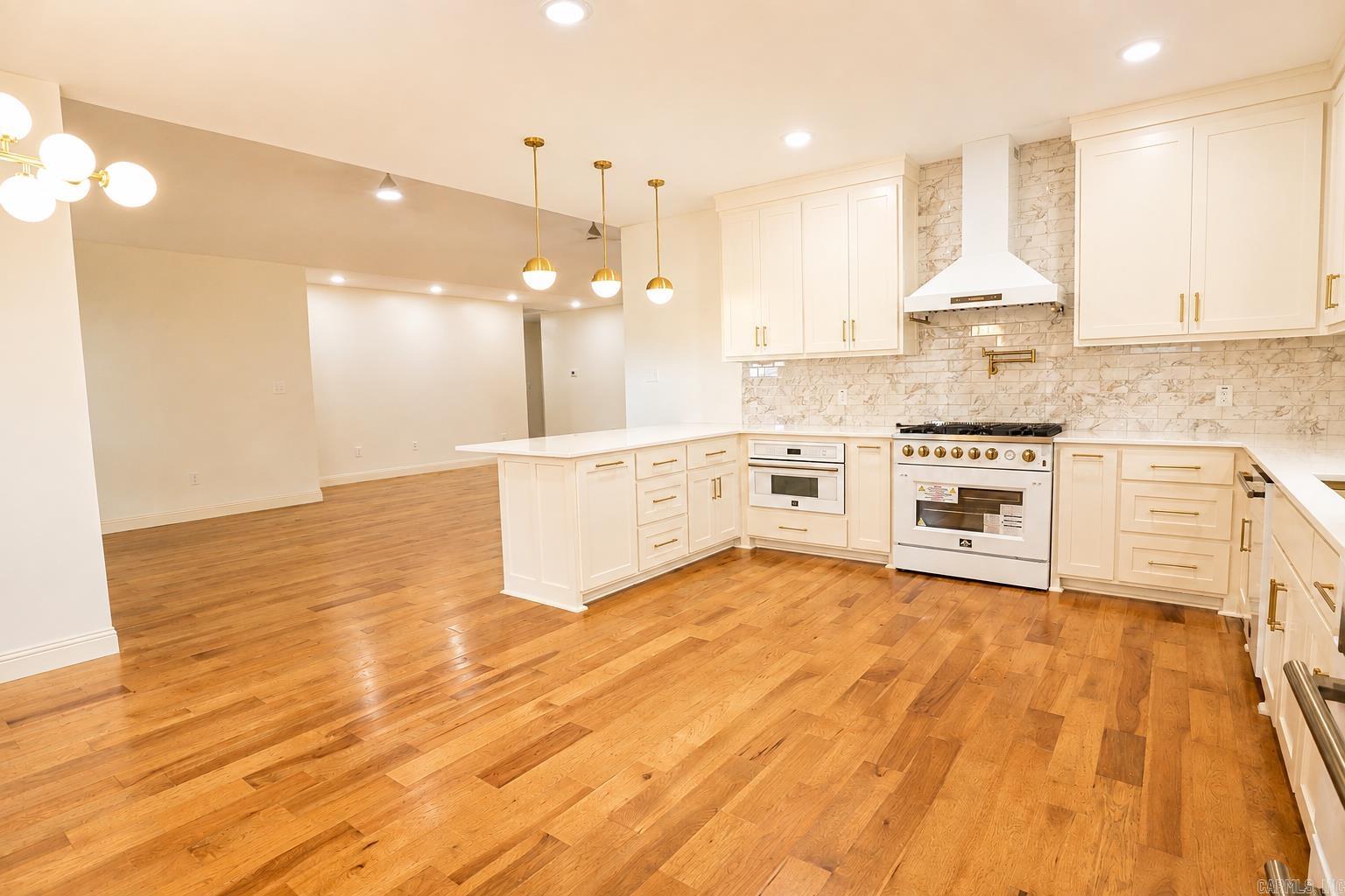 11214 Jamestown Drive Property Photo 11
