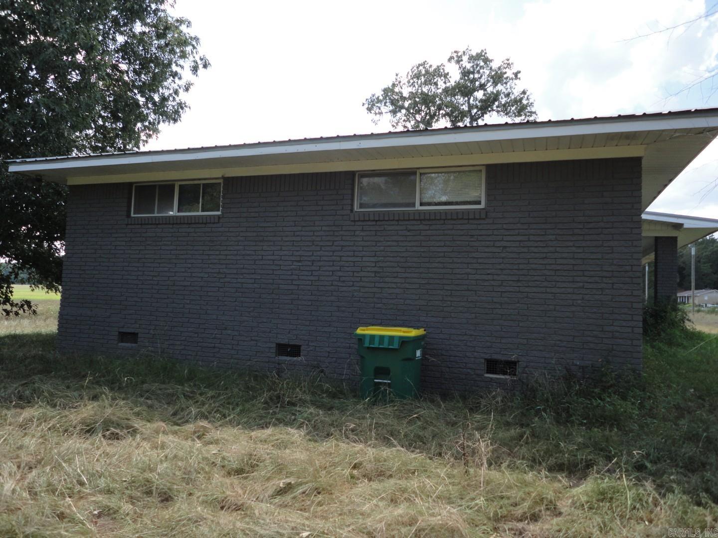 2415 E Republican Road Property Photo 2