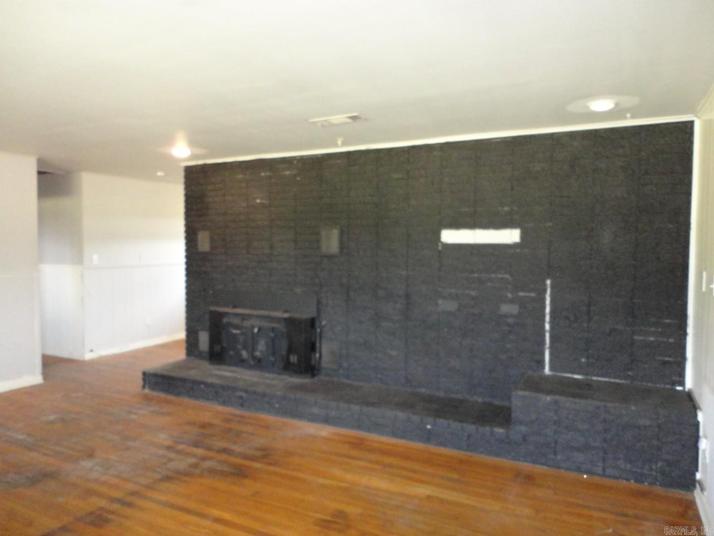 2415 E Republican Road Property Photo 3