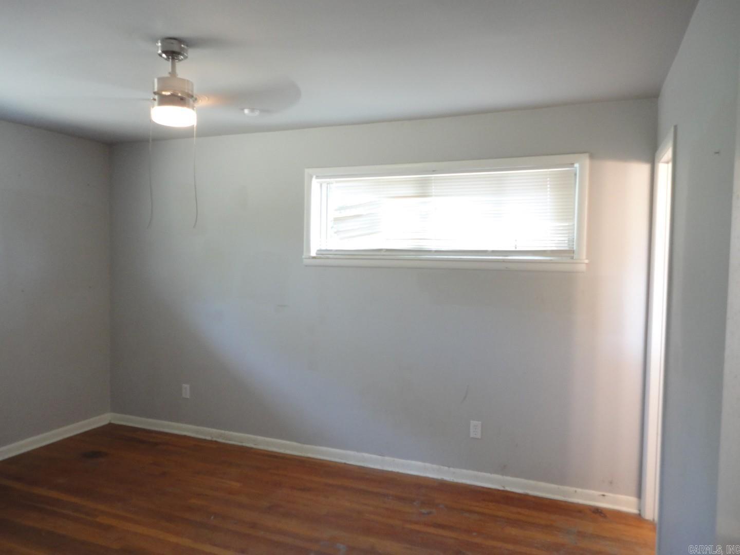 2415 E Republican Road Property Photo 10