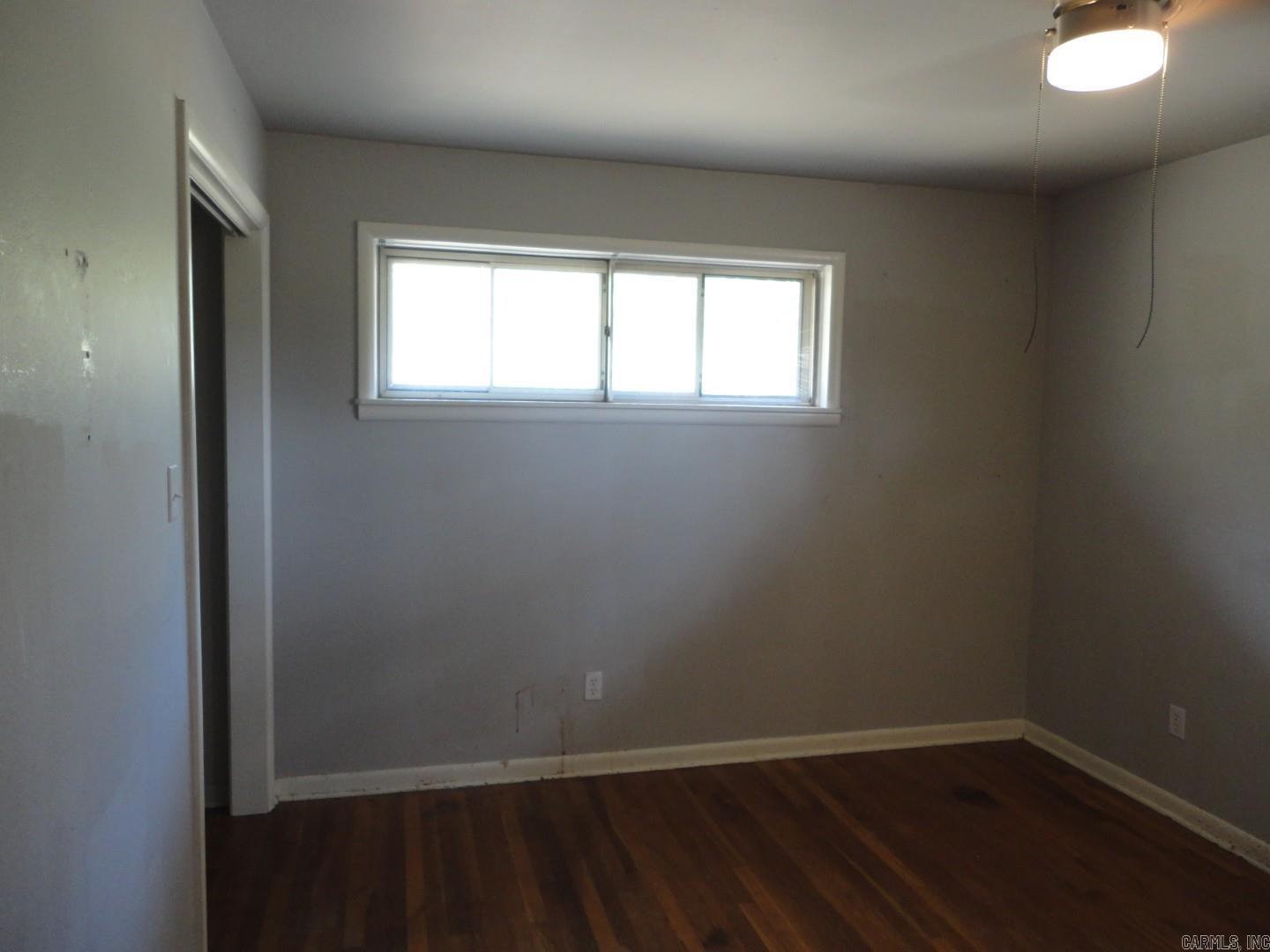 2415 E Republican Road Property Photo 12