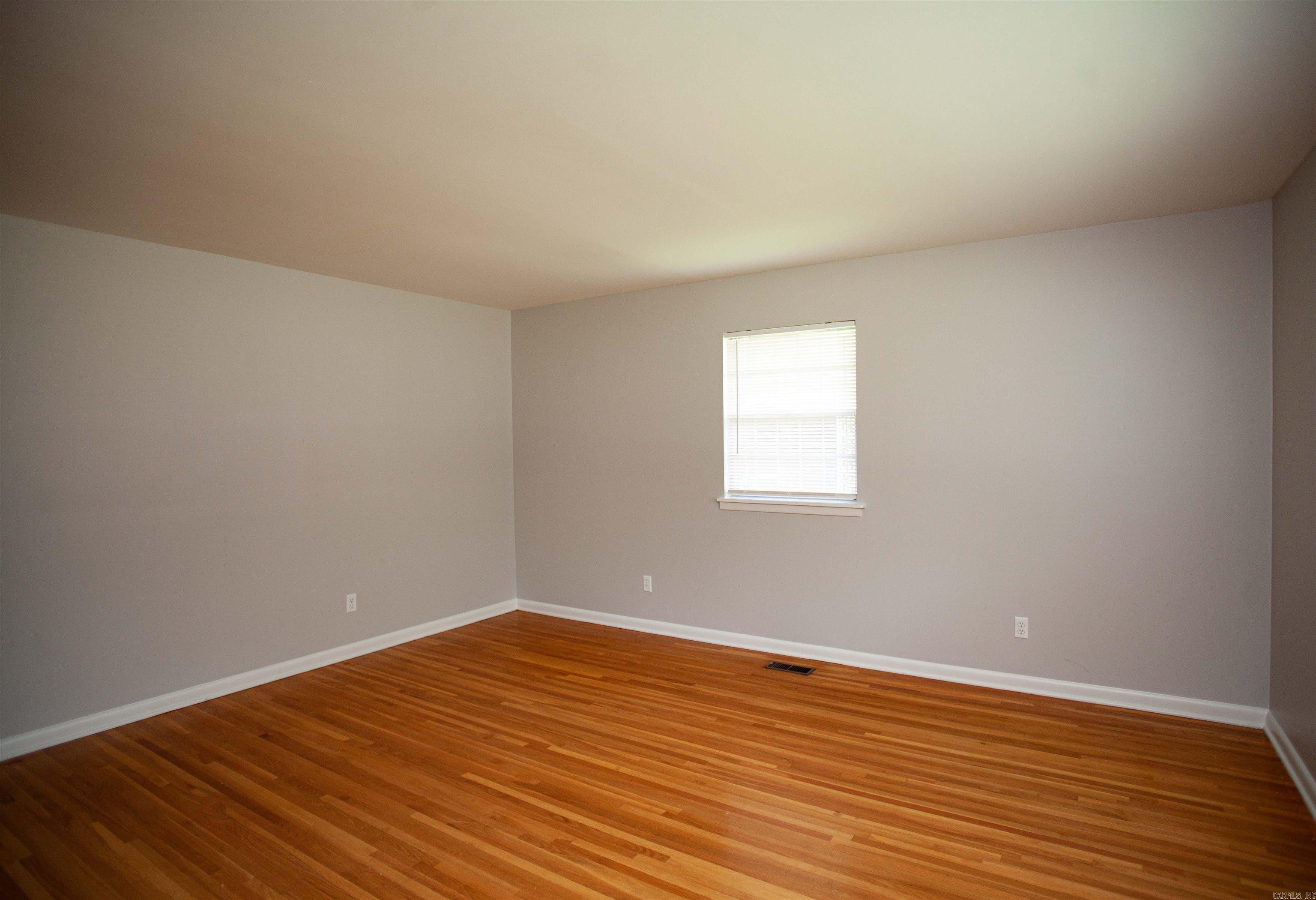 6609 Sandpiper Drive Property Photo 2