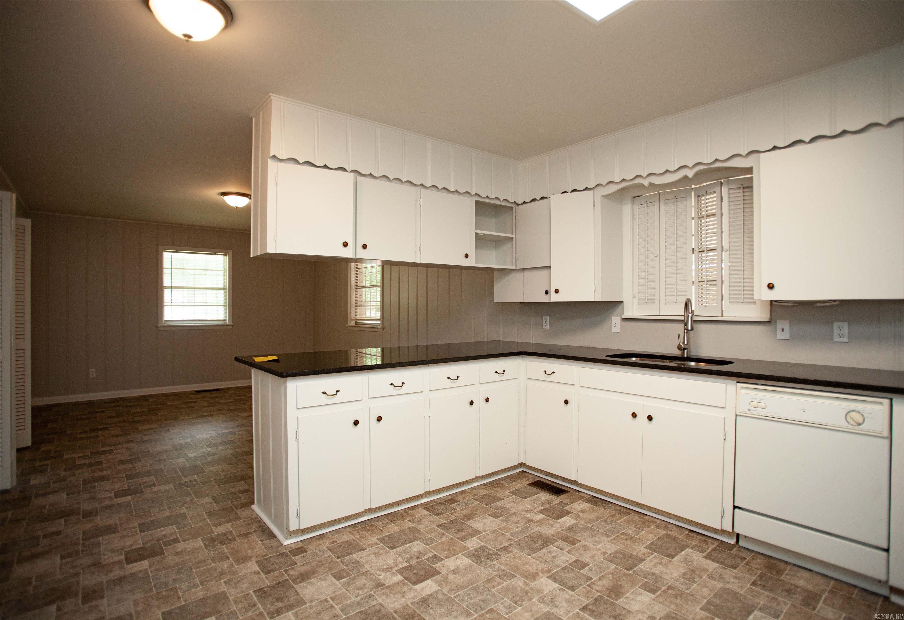 6609 Sandpiper Drive Property Photo 4