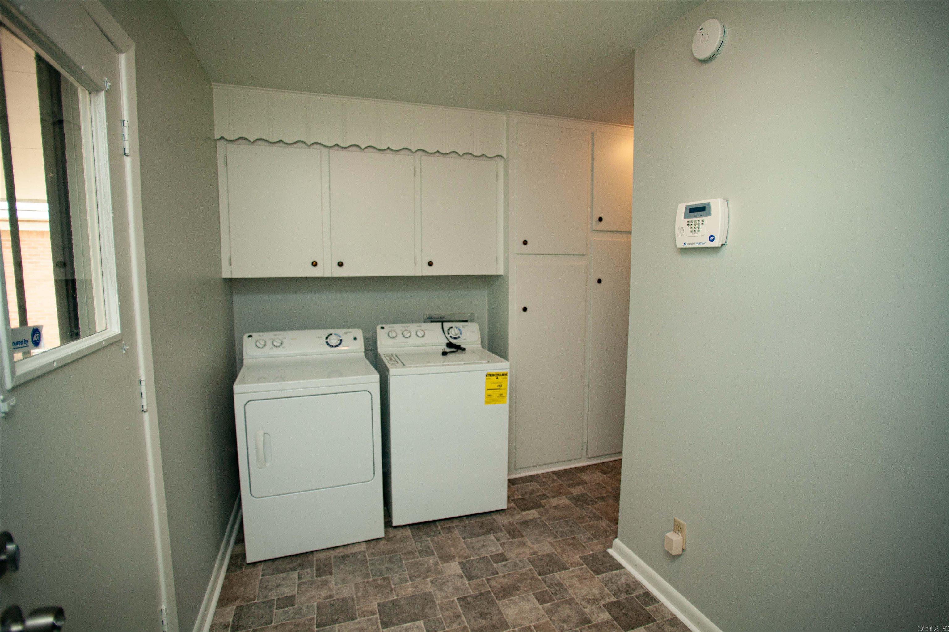 6609 Sandpiper Drive Property Photo 11