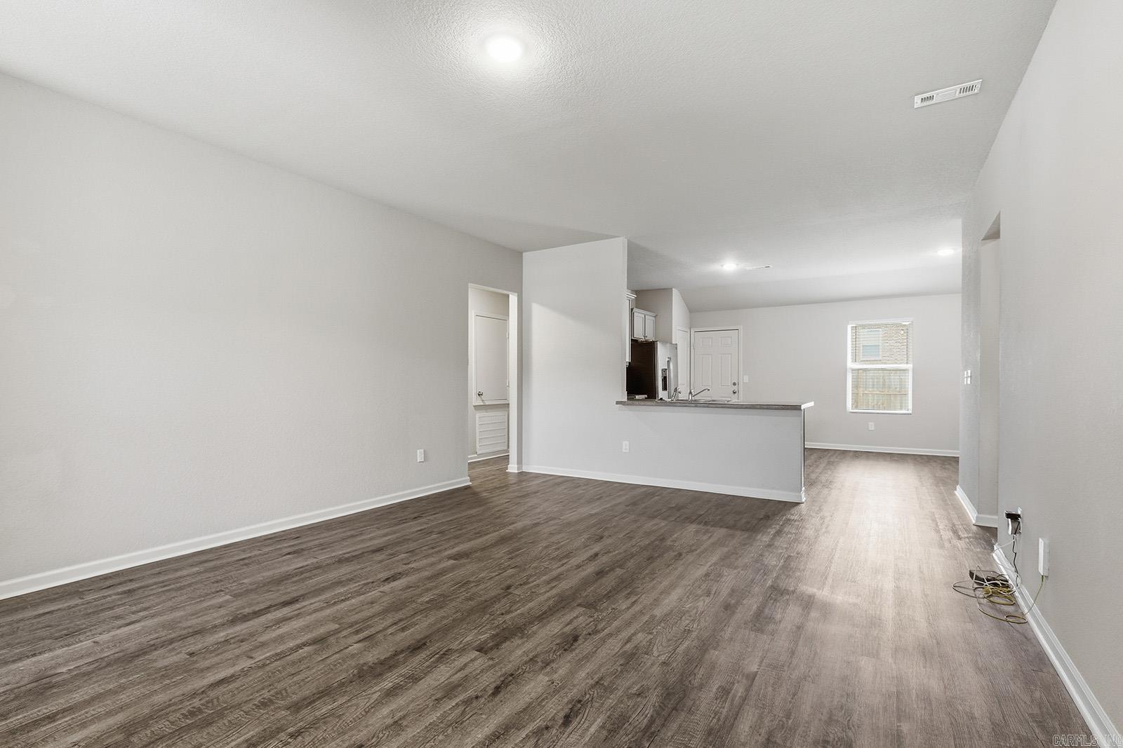 1110 Rockwell Drive Property Photo 4