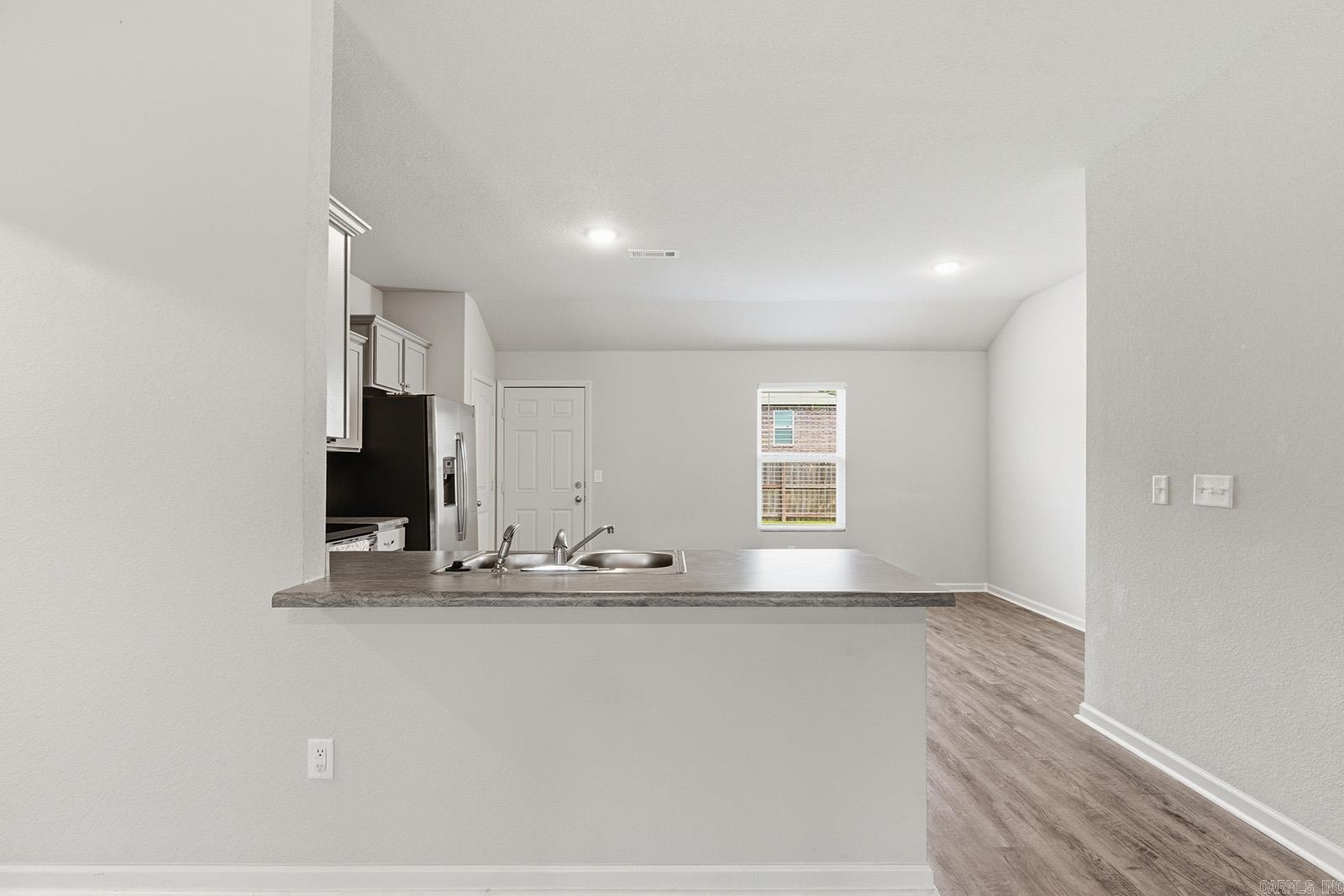 1110 Rockwell Drive Property Photo 6