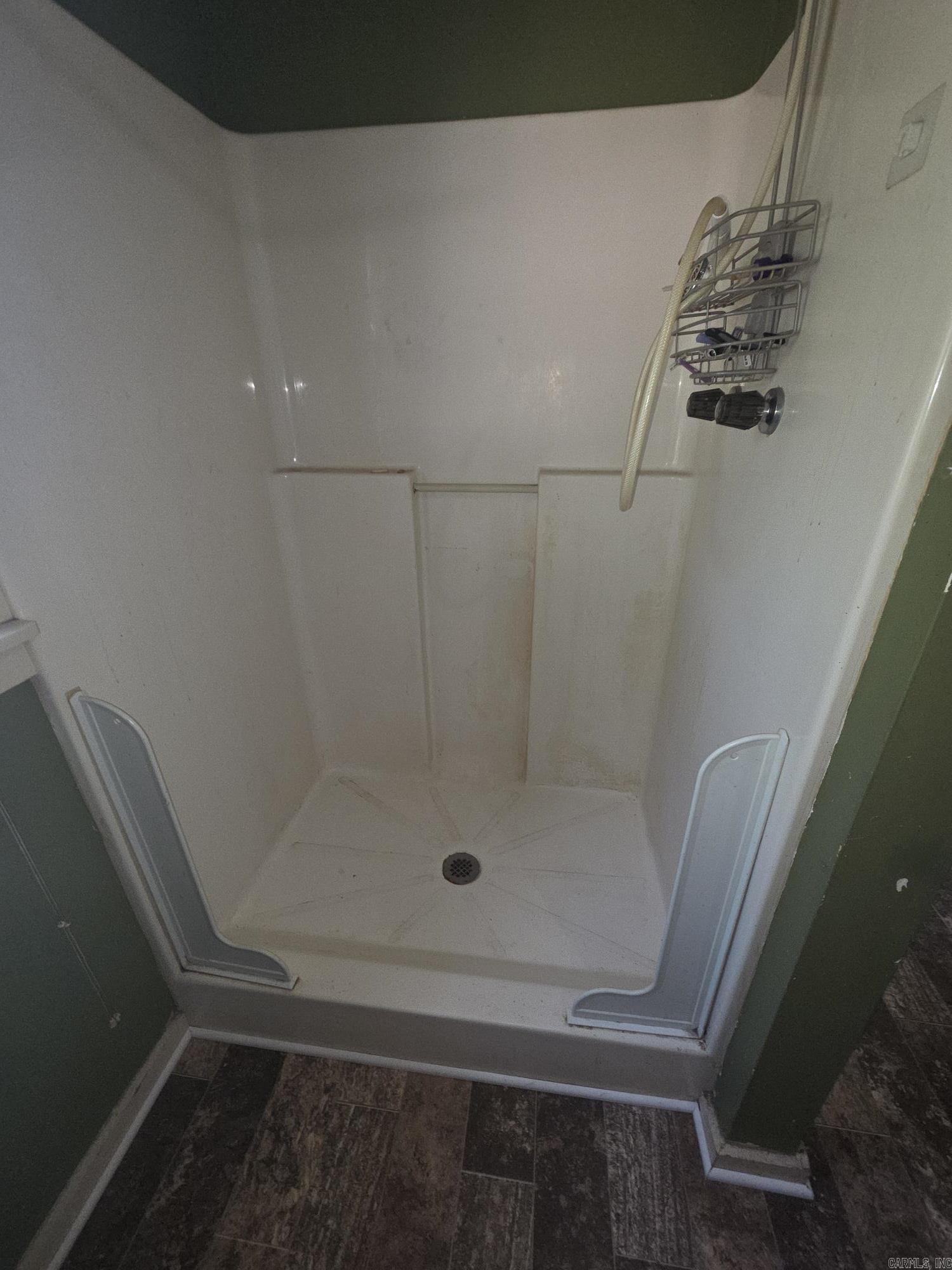 210 S Oak Property Photo 17