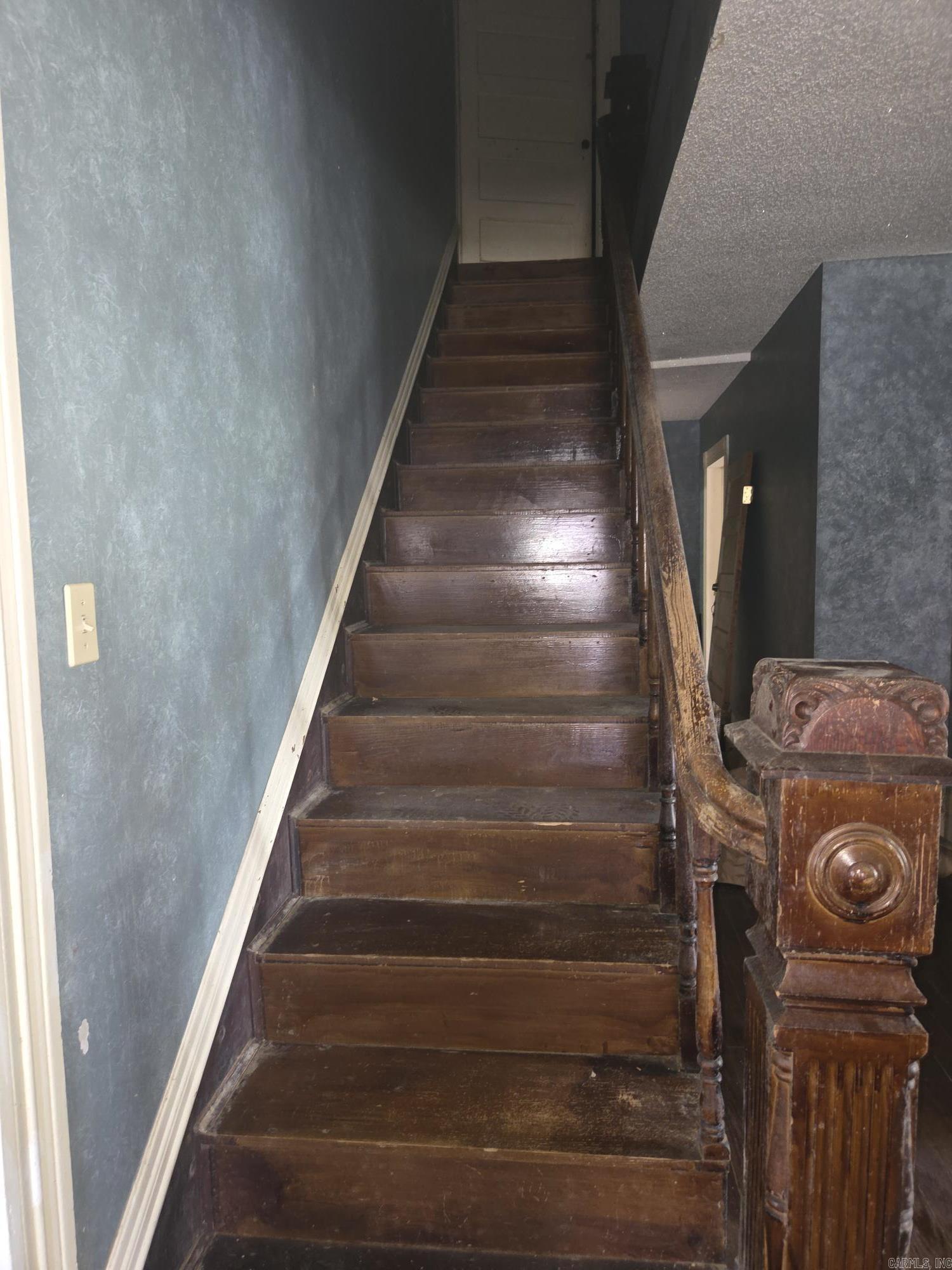 210 S Oak Property Photo 28