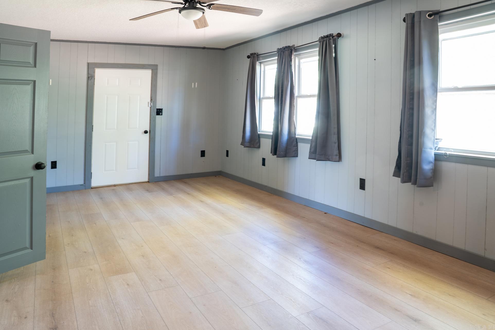 205 N Ash Property Photo 10