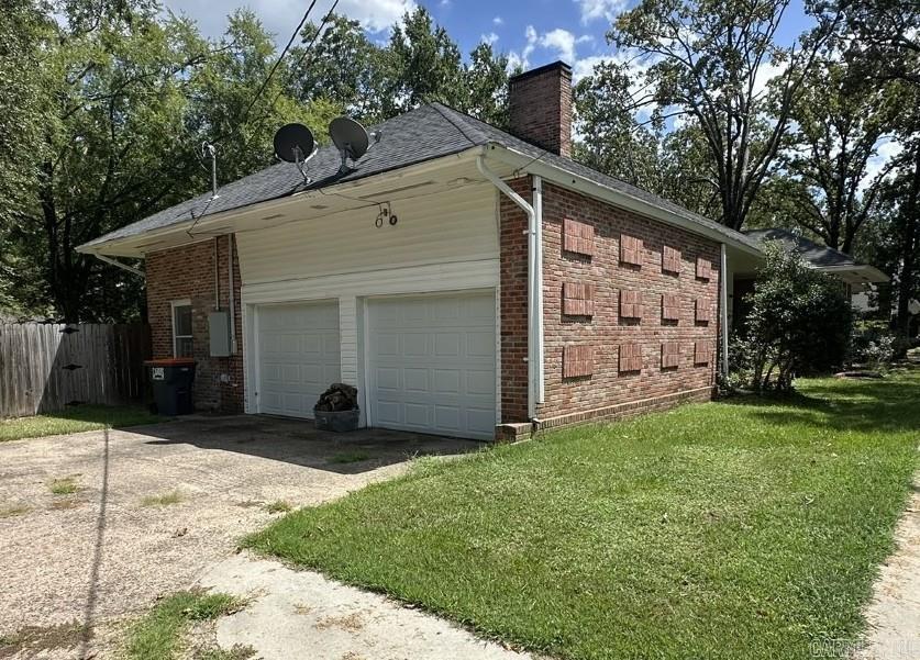 3615 S Poplar Street Property Photo 6