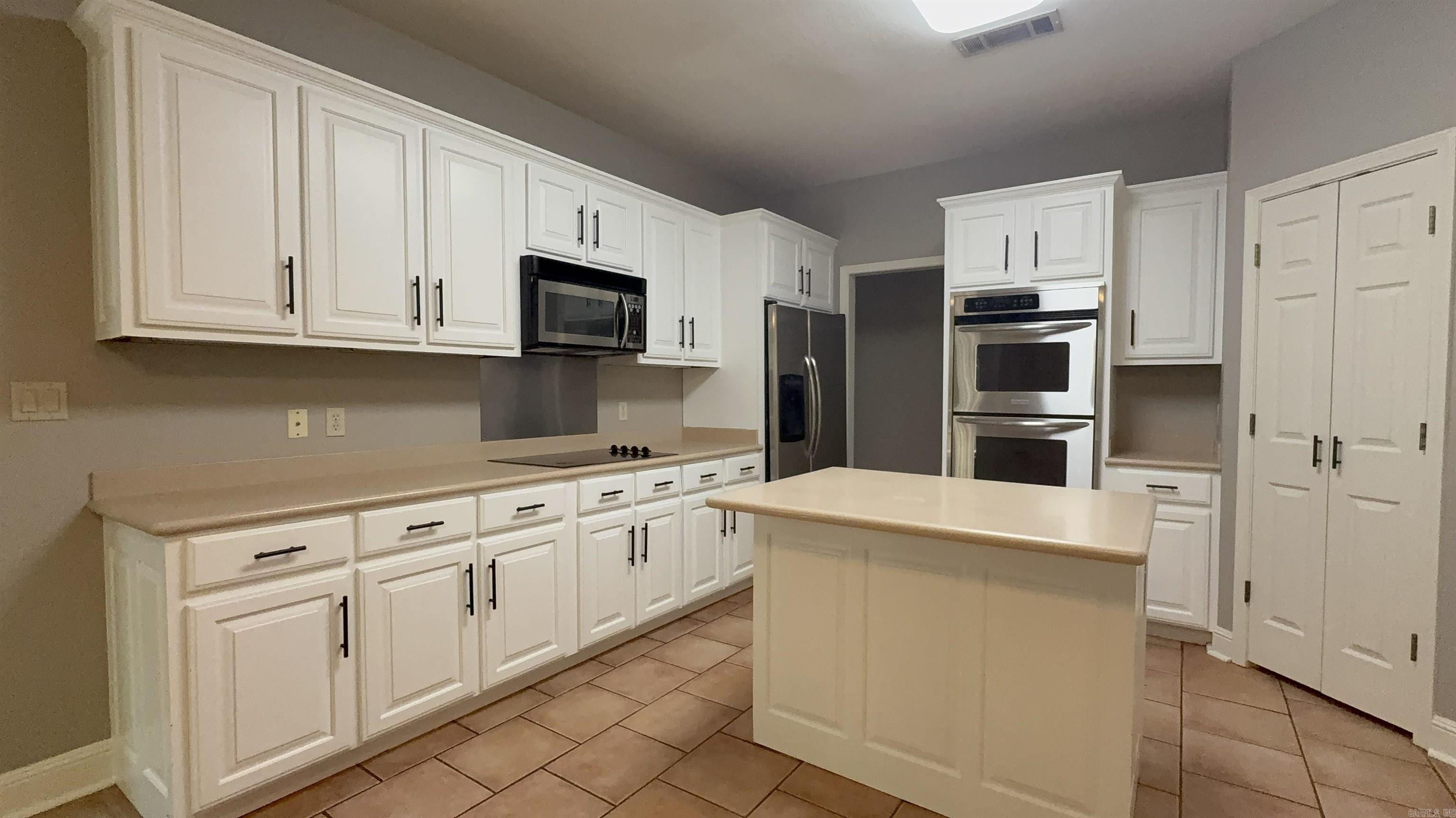 14 Birnamwood Street Property Photo 7