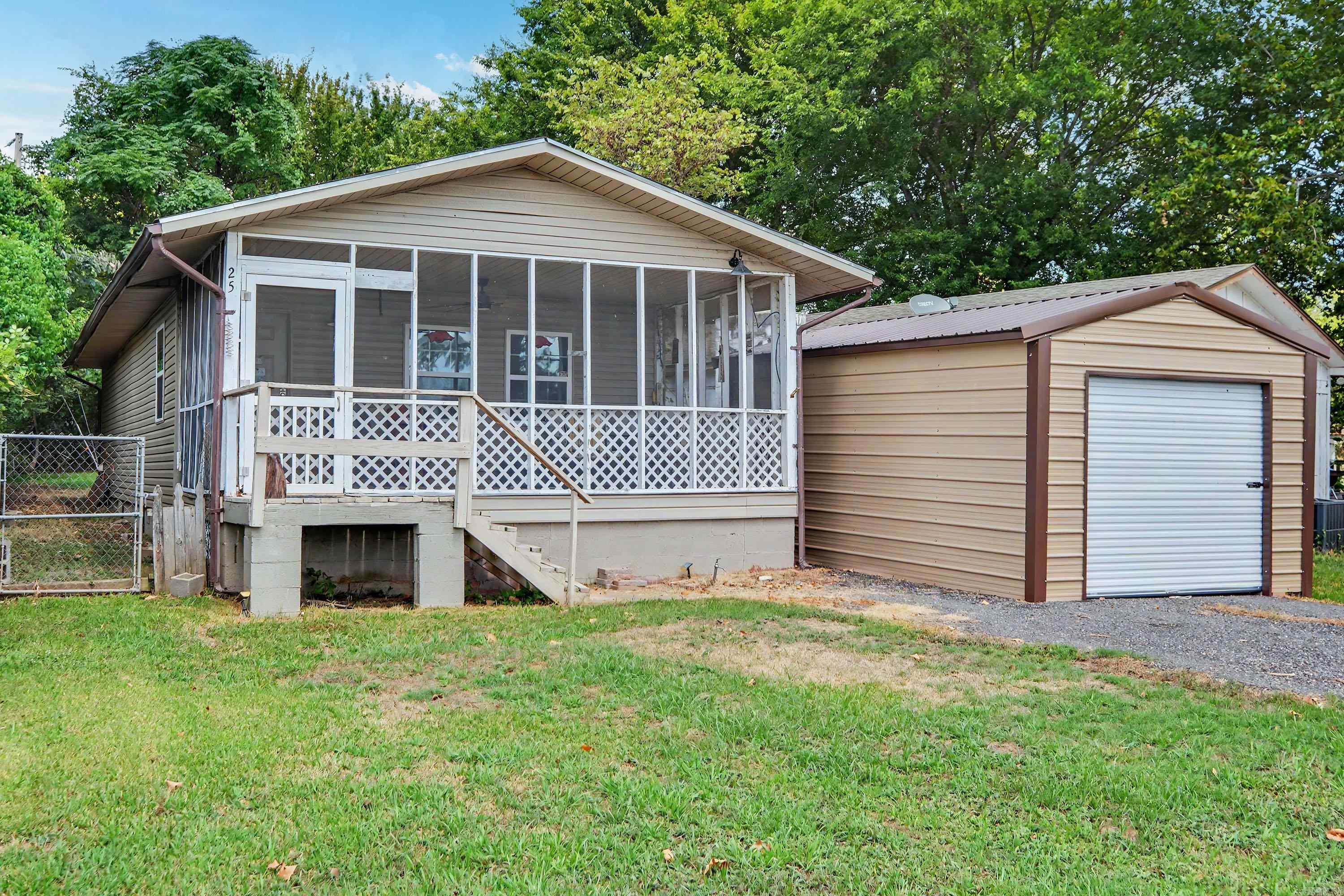 25 Shoreline Drive Property Photo 1
