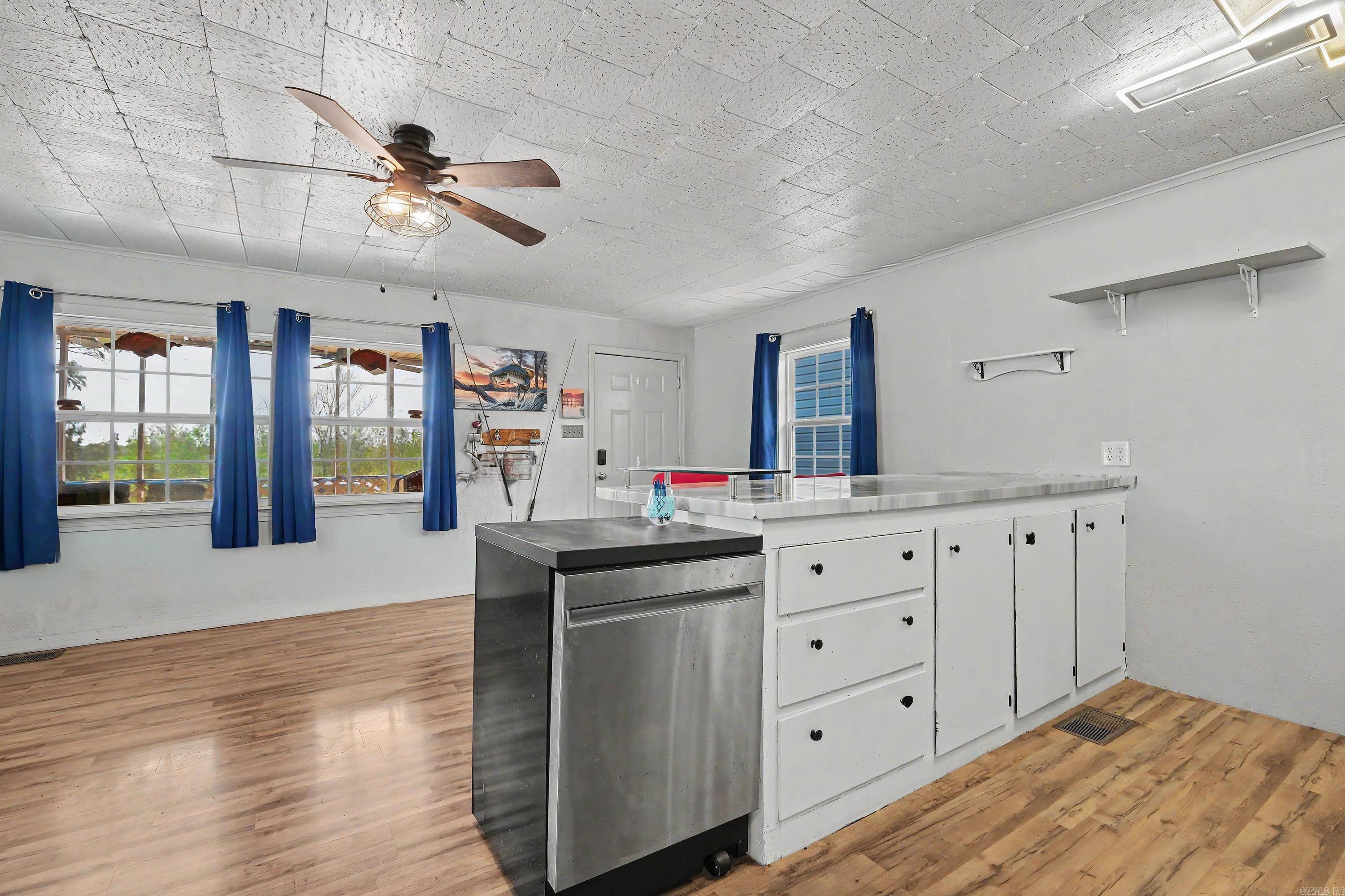 25 Shoreline Drive Property Photo 14