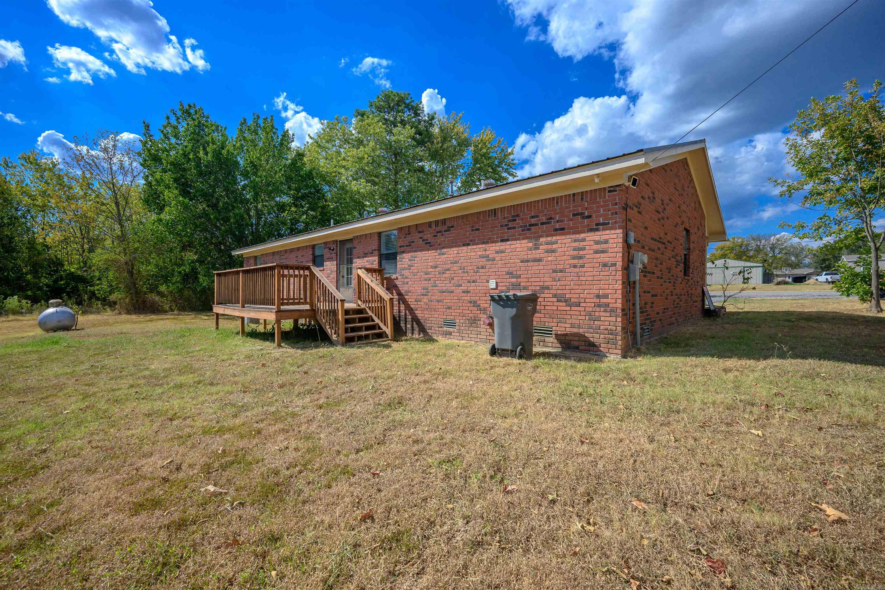 1196 Newport Road Property Photo 4