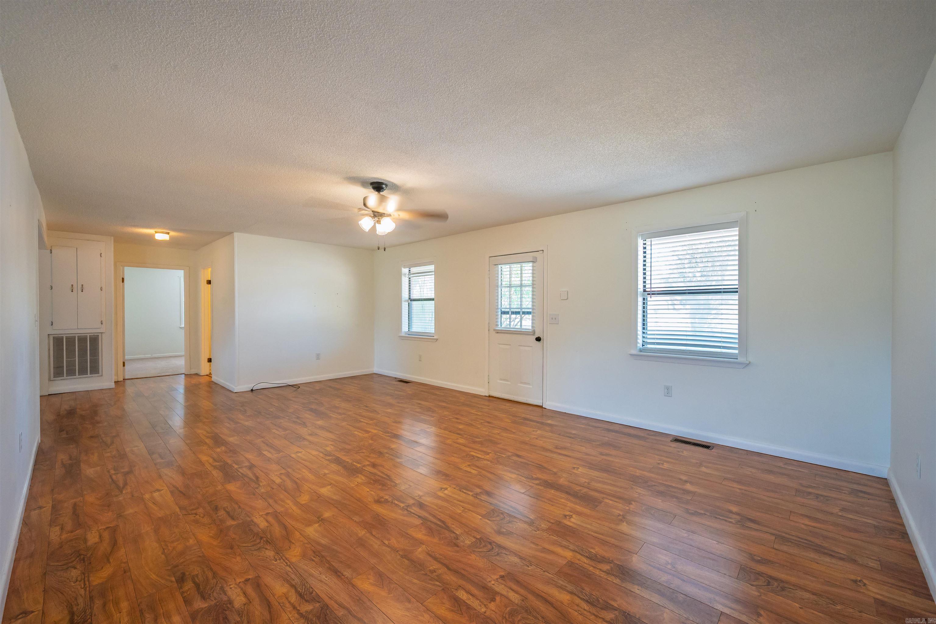 1196 Newport Road Property Photo 11