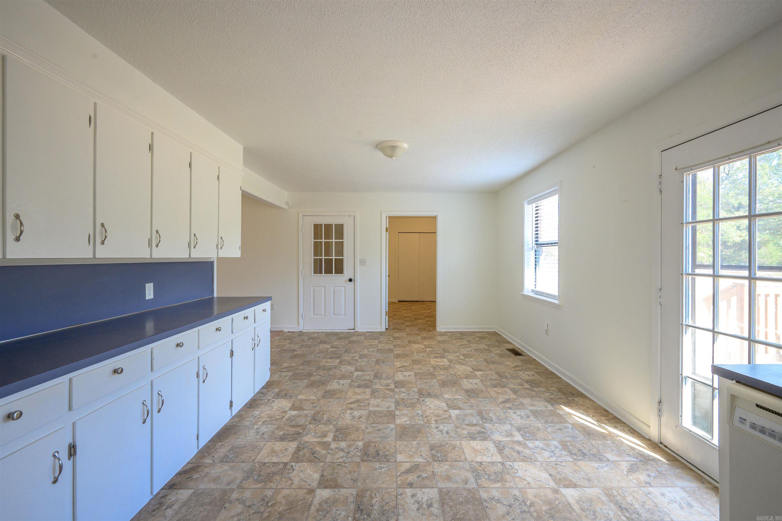 1196 Newport Road Property Photo 13