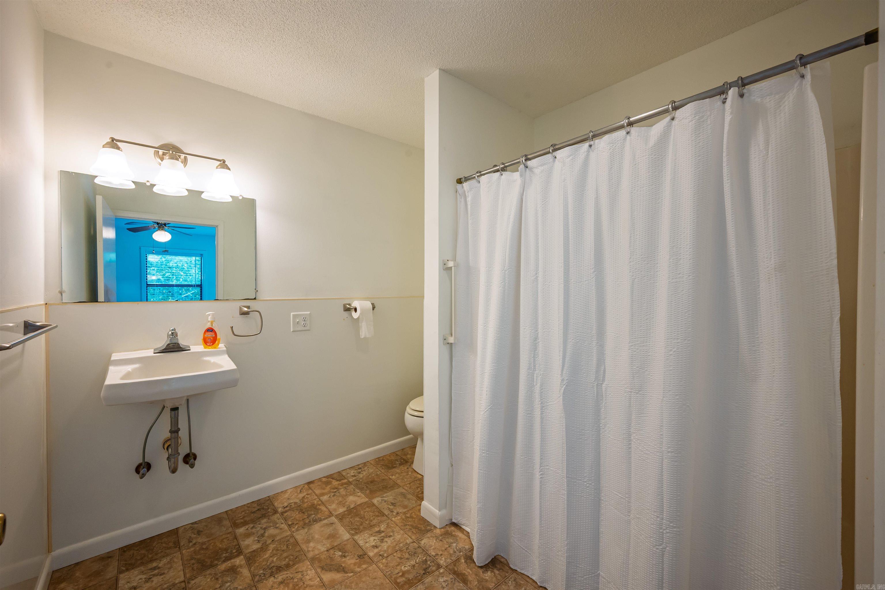 1196 Newport Road Property Photo 24