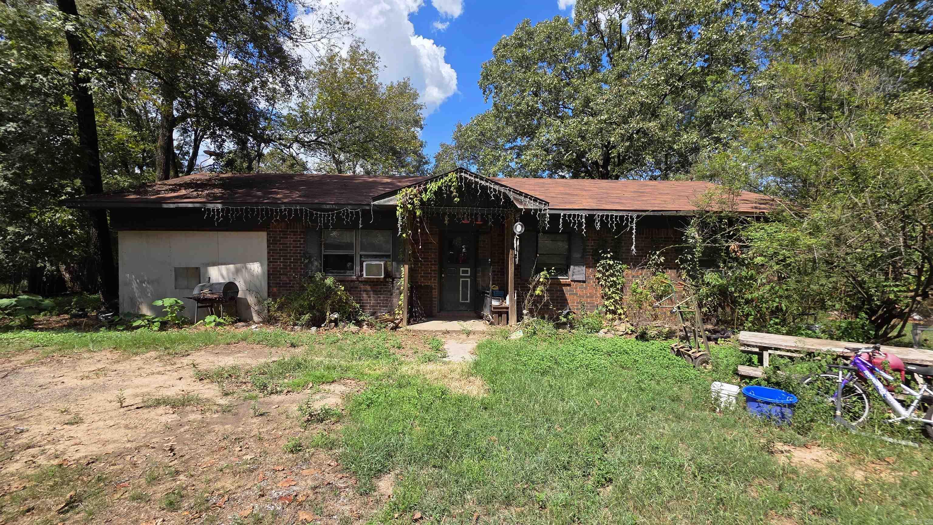 87 Pinter Lane Property Photo 3