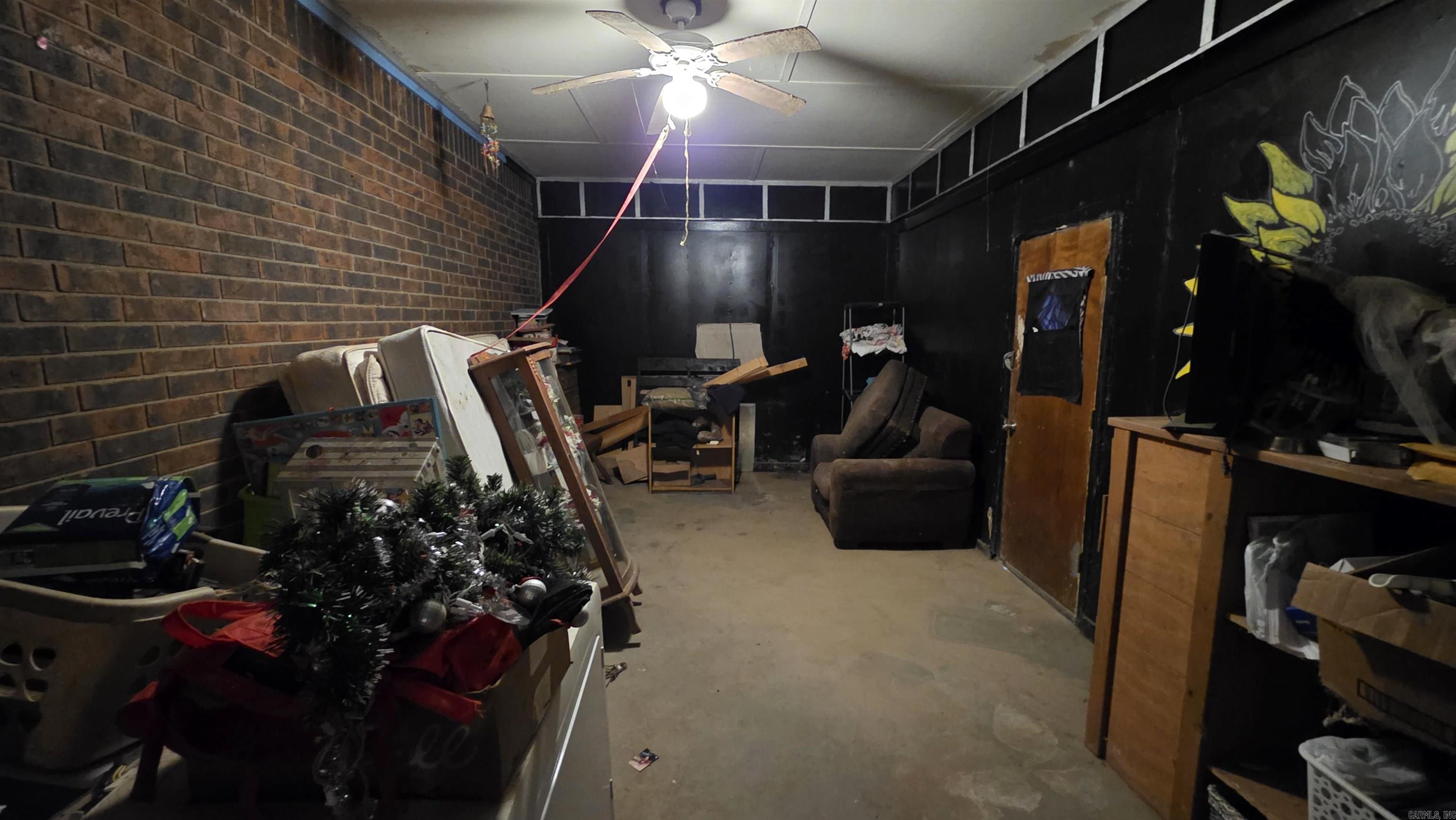 87 Pinter Lane Property Photo 4