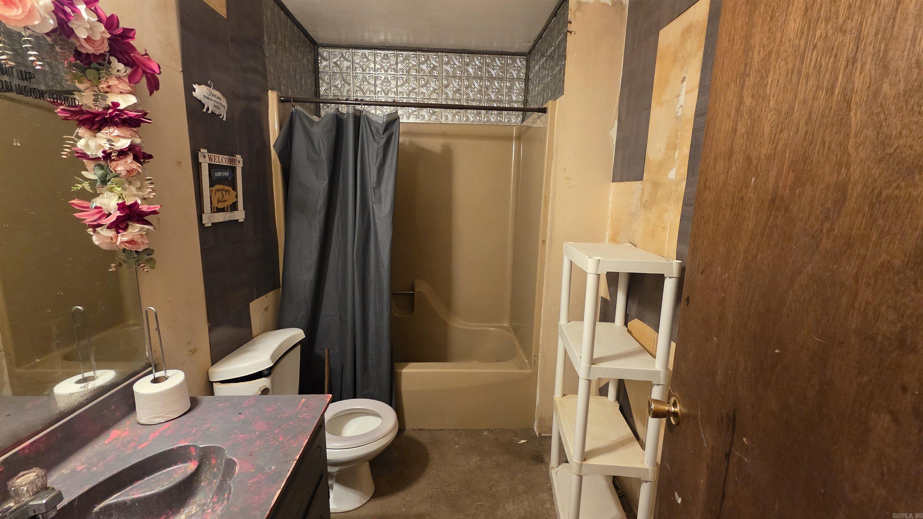 87 Pinter Lane Property Photo 10