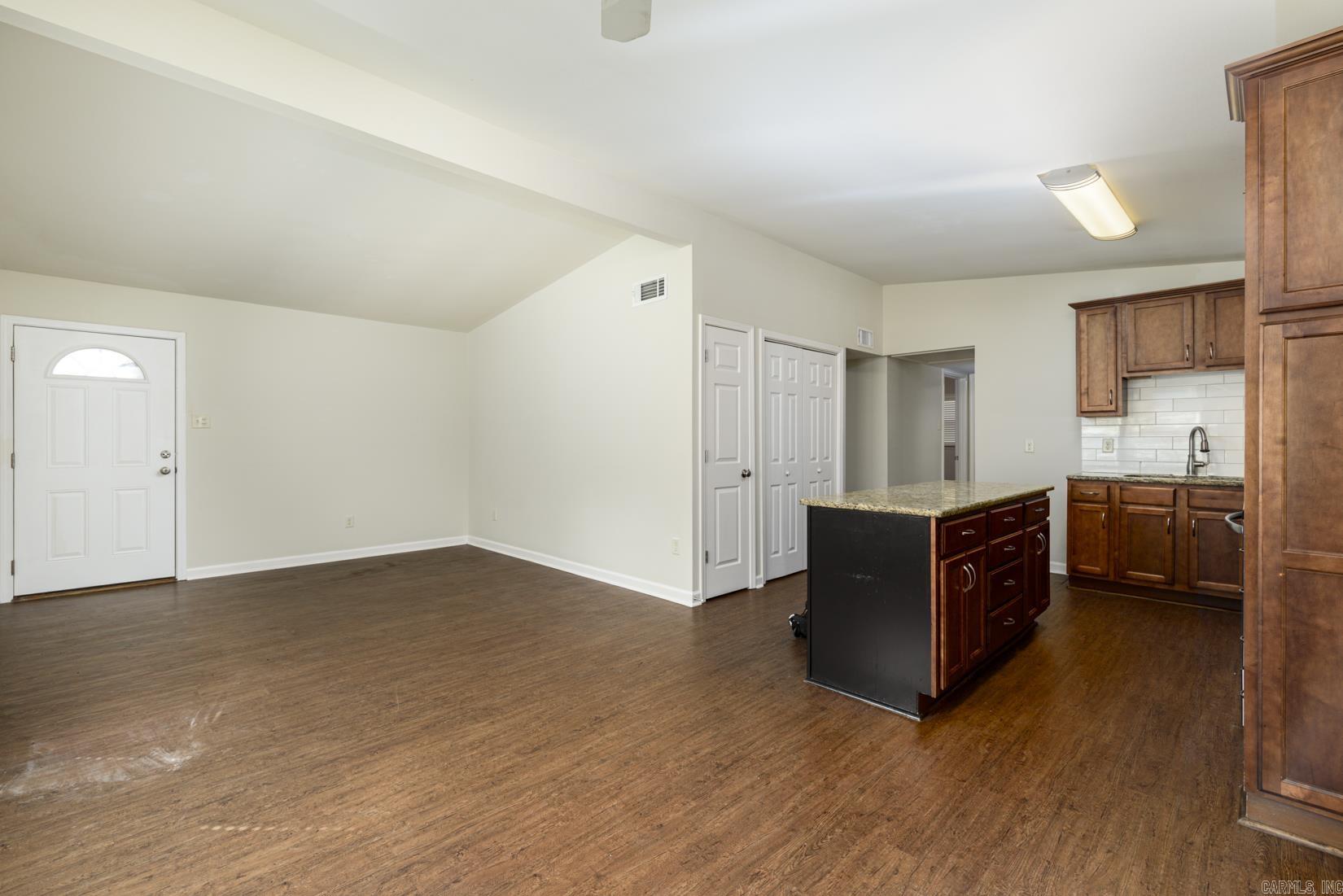 44 Sheraton Drive Property Photo 6