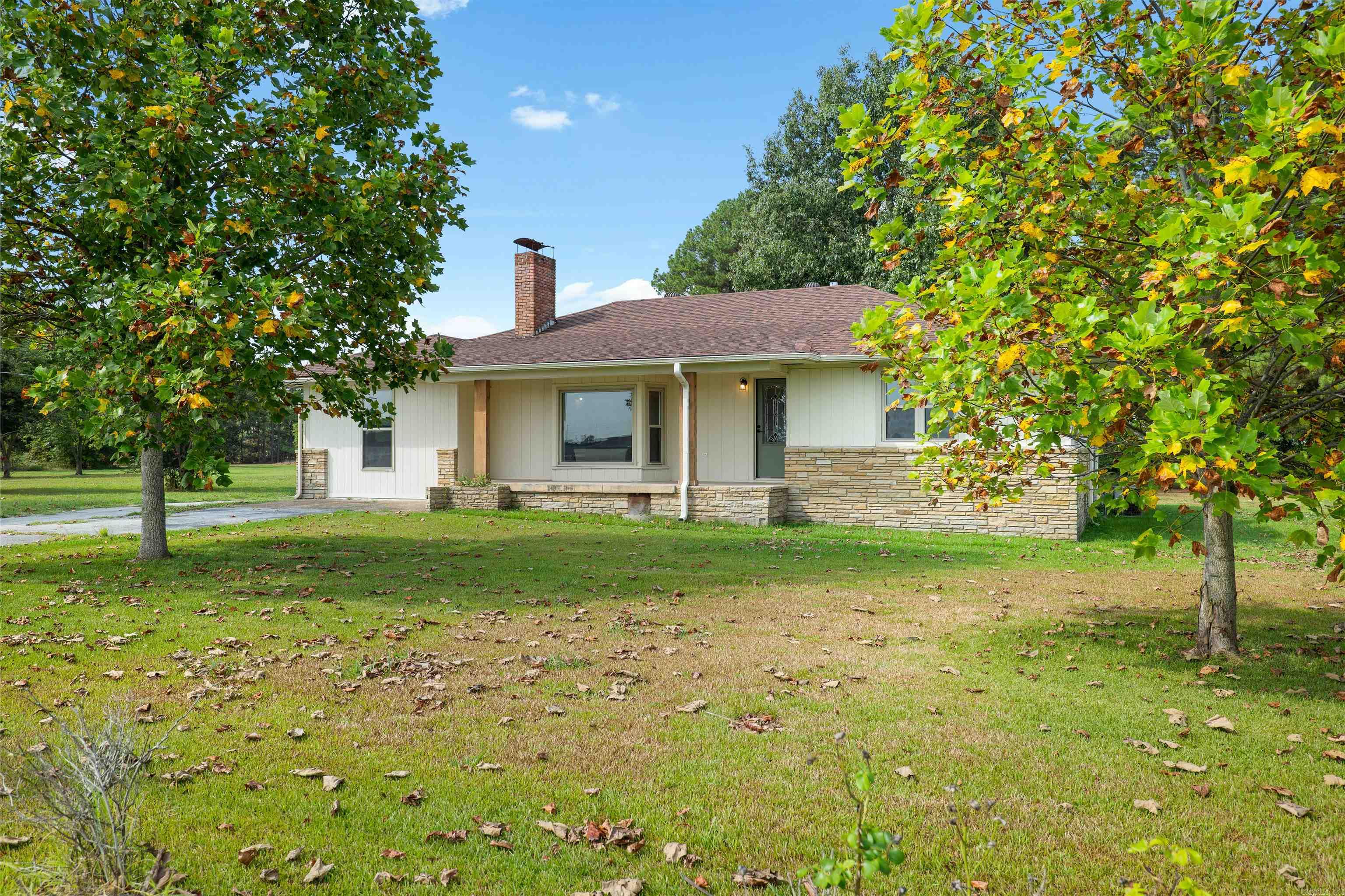 1981 Highway 63 B Property Photo 2