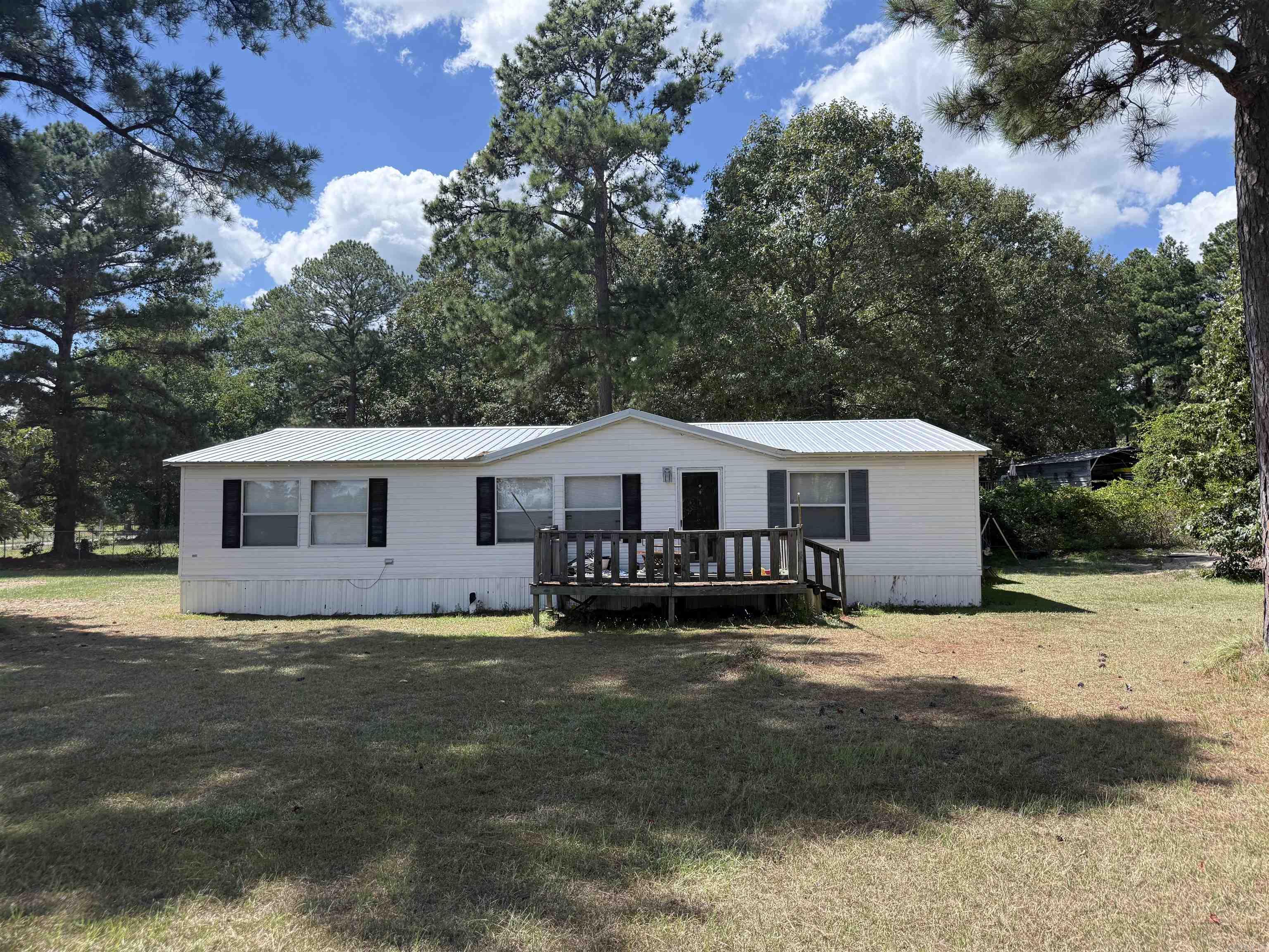 102 Ouachita 565 Property Photo 1