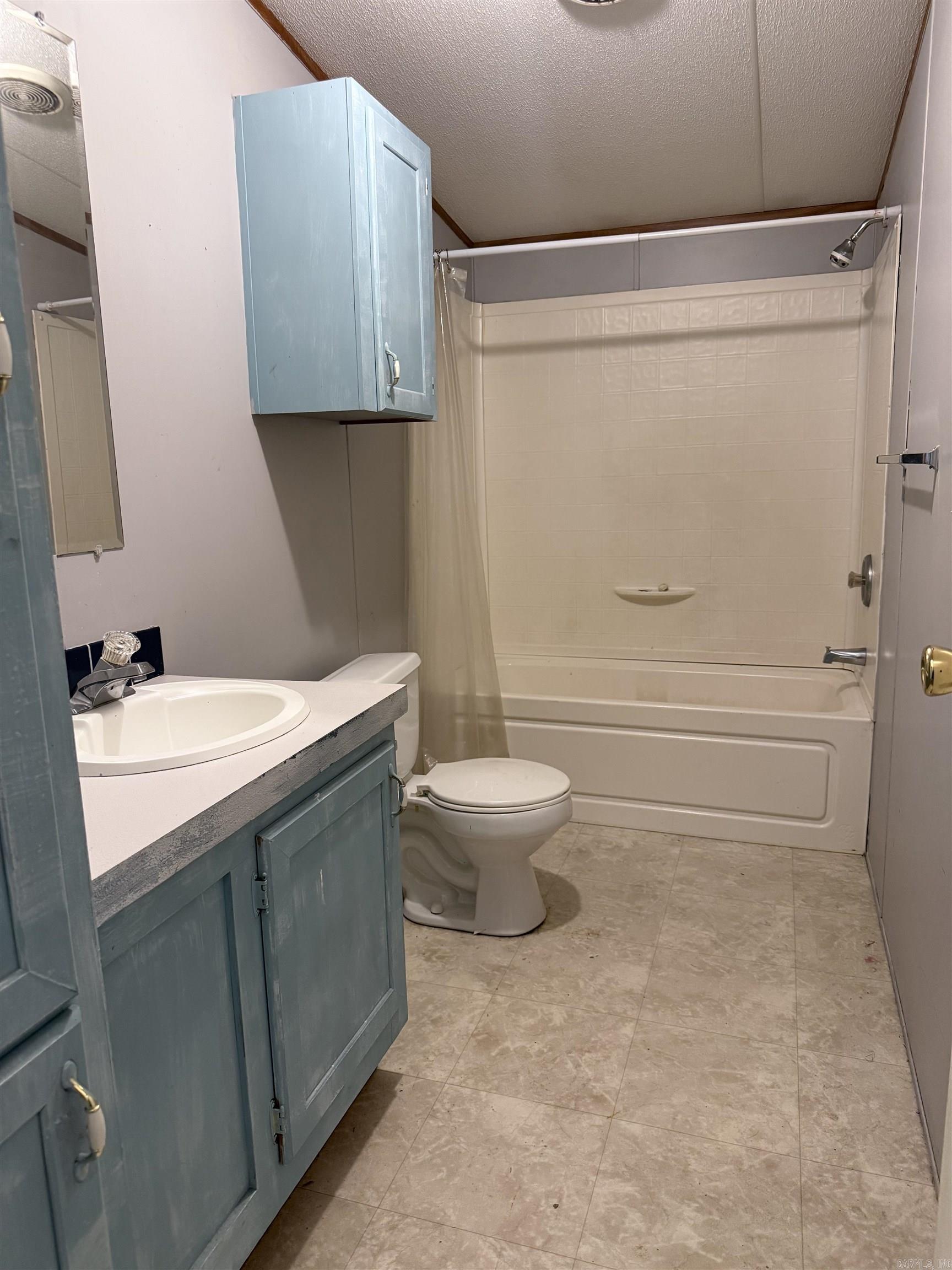102 Ouachita 565 Property Photo 11