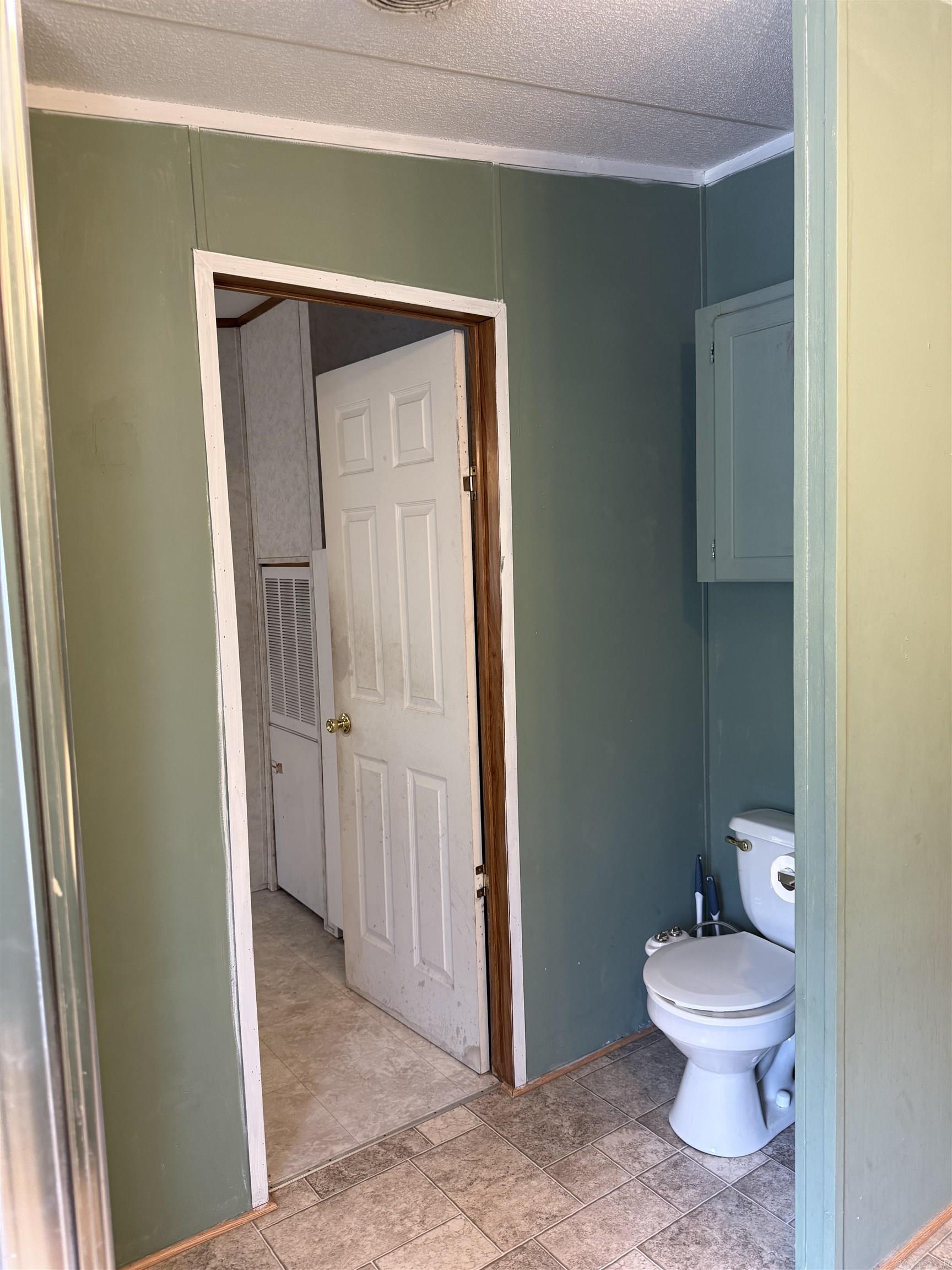 102 Ouachita 565 Property Photo 17