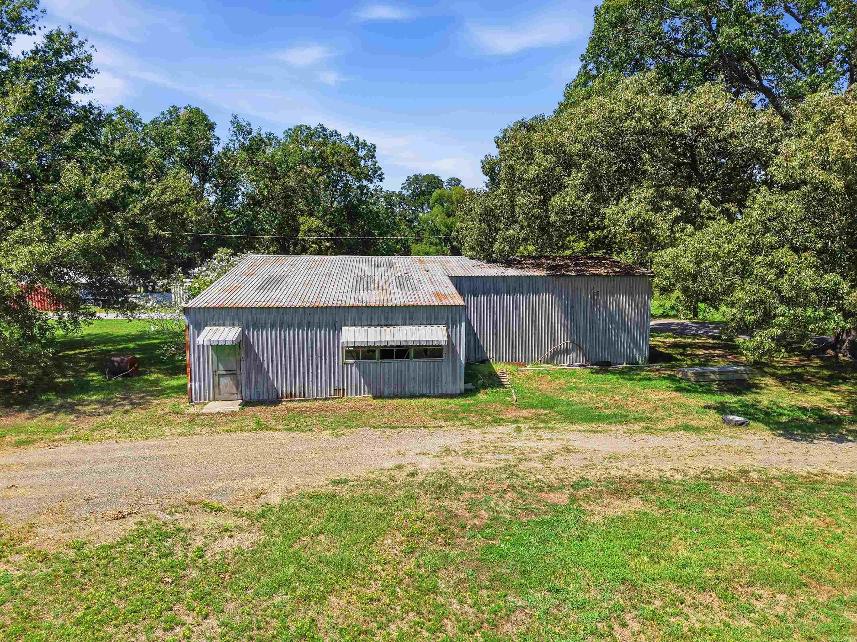 409 E Main Property Photo 50
