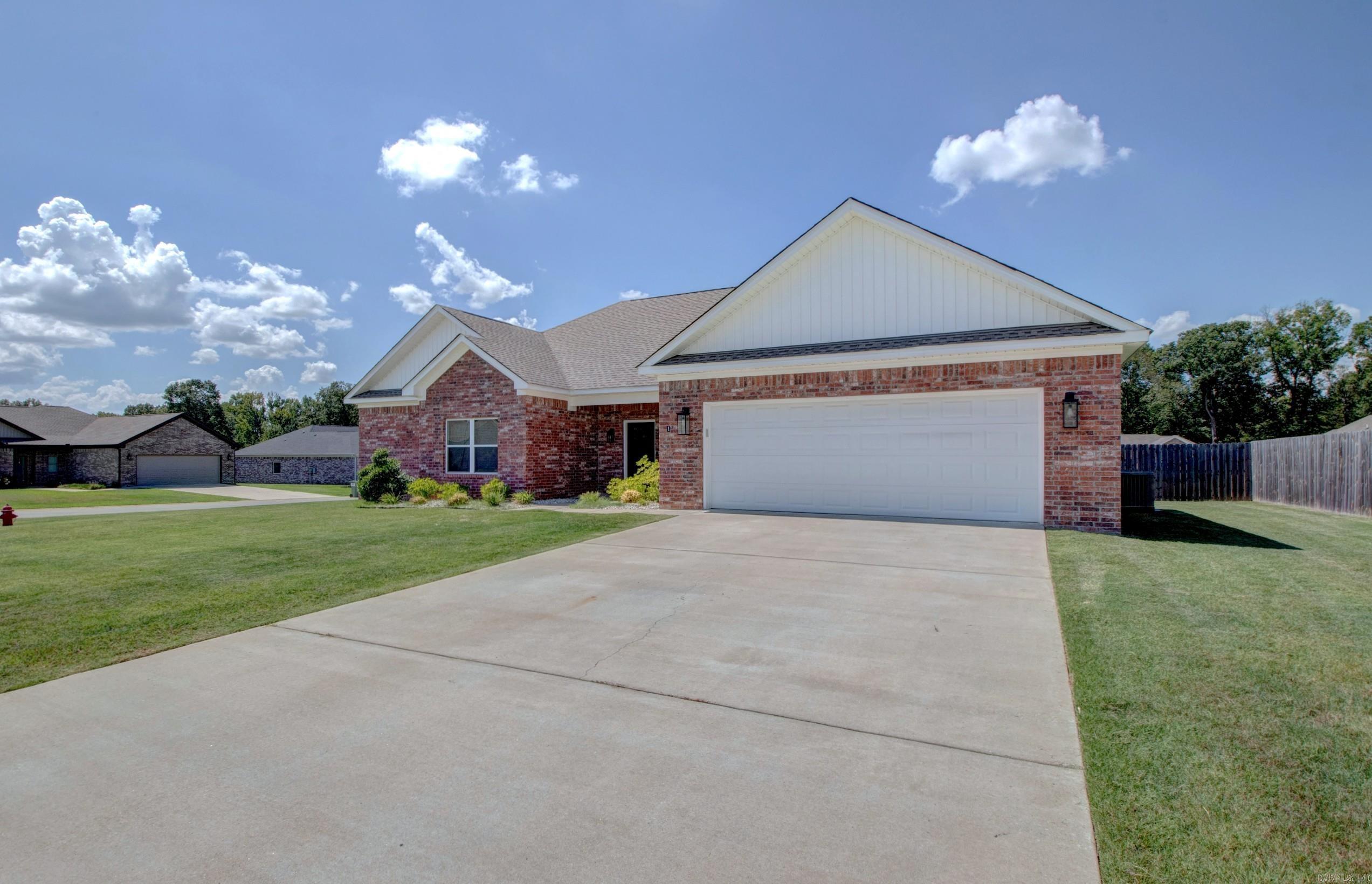 1 Oaks Lane
