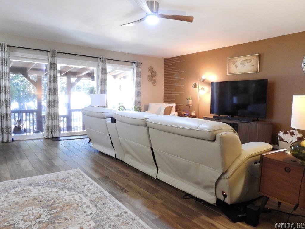 205 S Nightingale Drive Property Photo 12