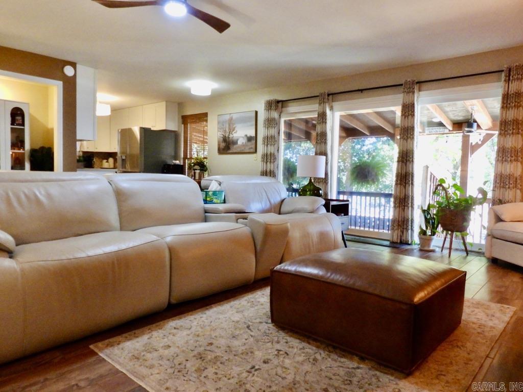 205 S Nightingale Drive Property Photo 15