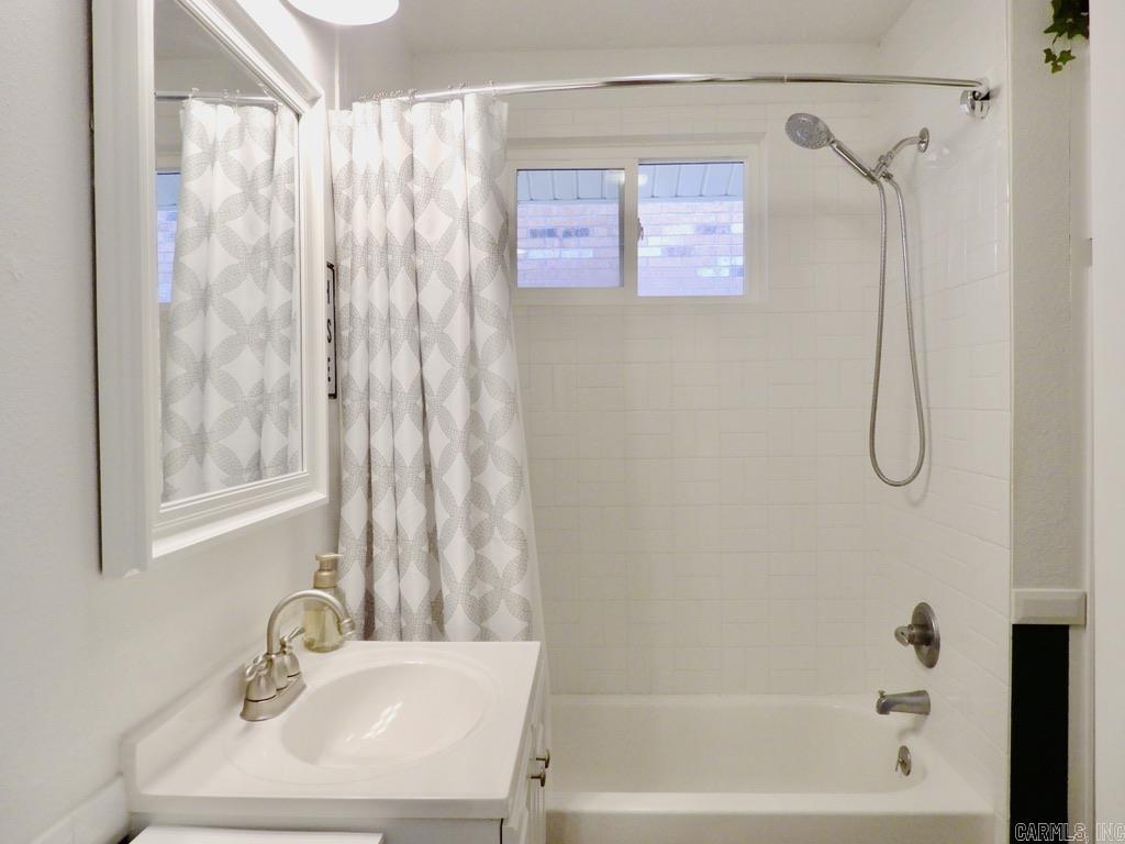 205 S Nightingale Drive Property Photo 28
