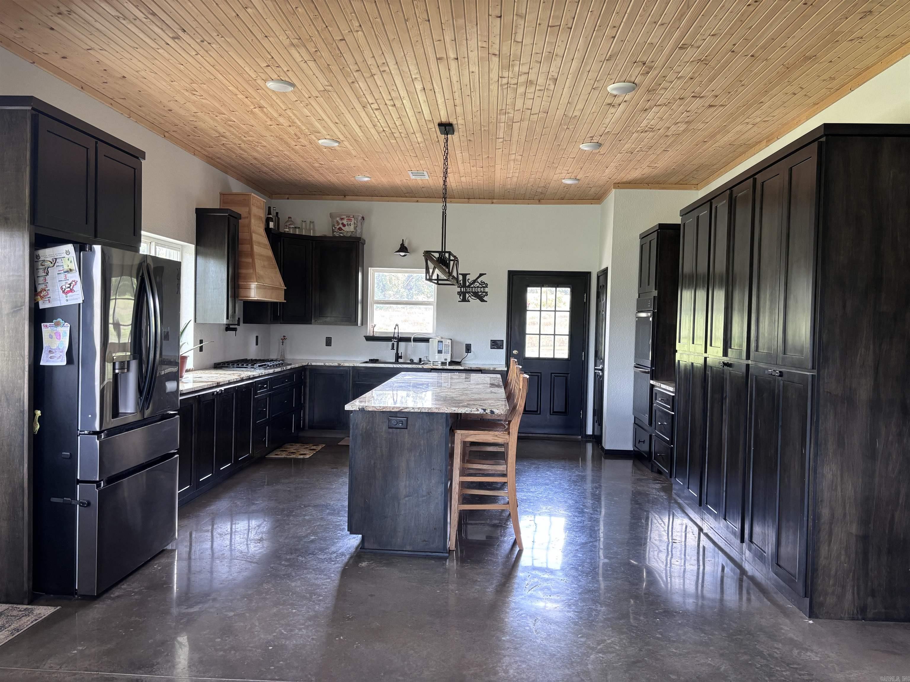 2494 Ember Road Property Photo 3