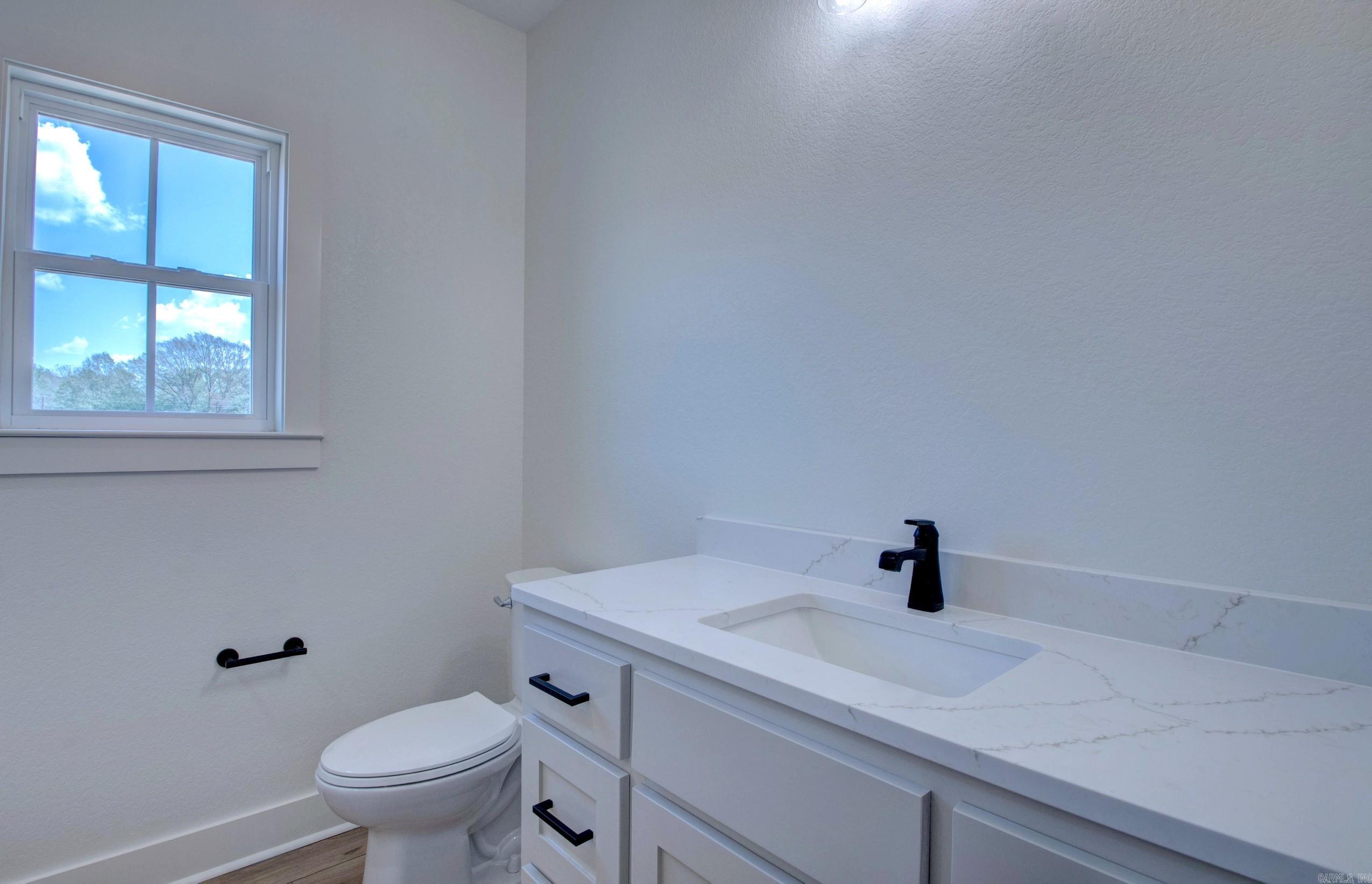215 Apollo Way Property Photo 29