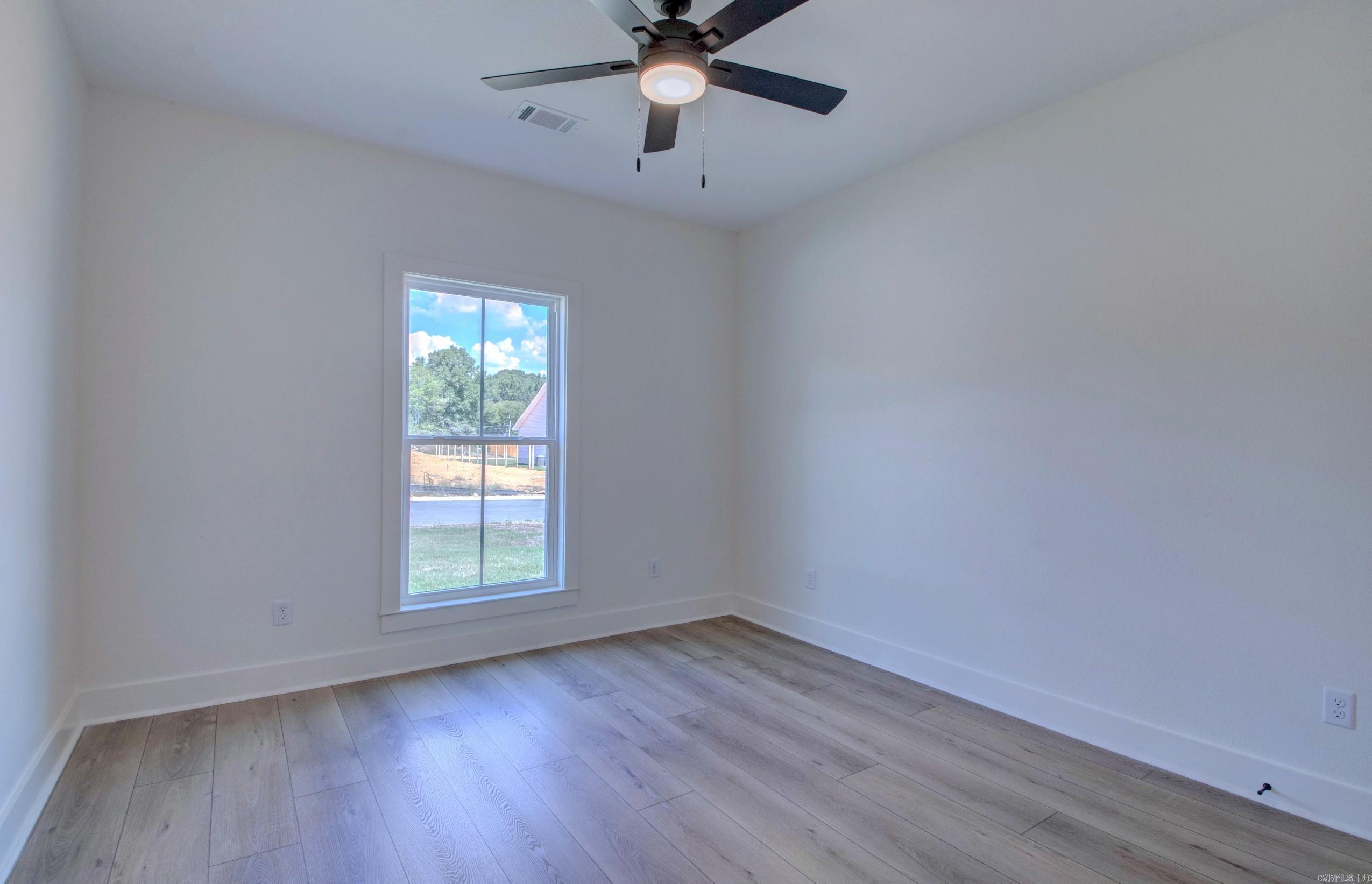 215 Apollo Way Property Photo 31