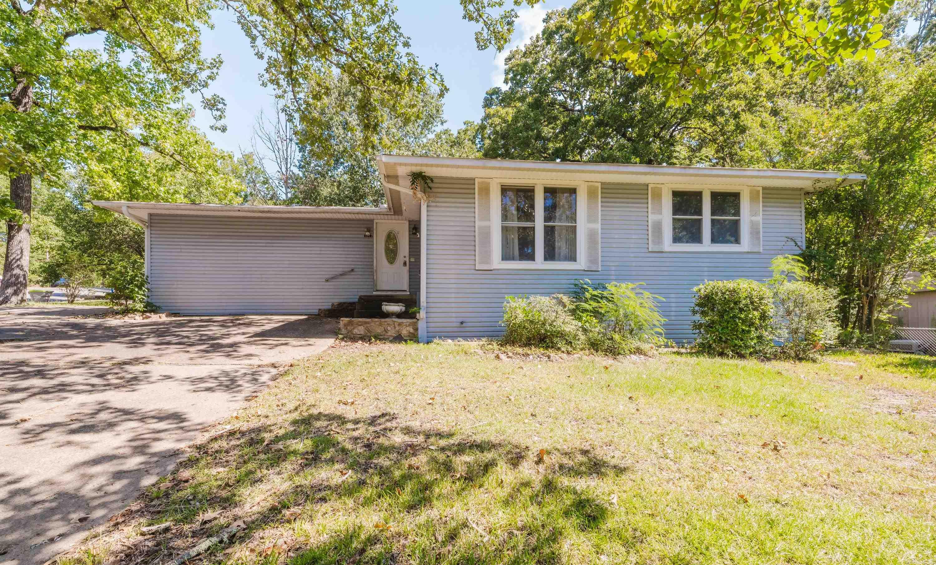 1017 Watson Place Property Photo 1