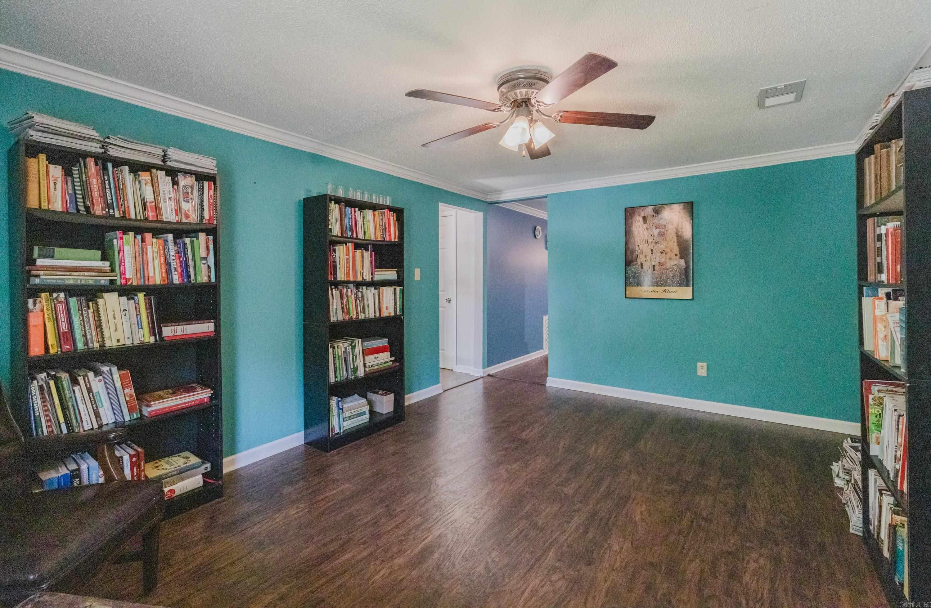 1017 Watson Place Property Photo 7