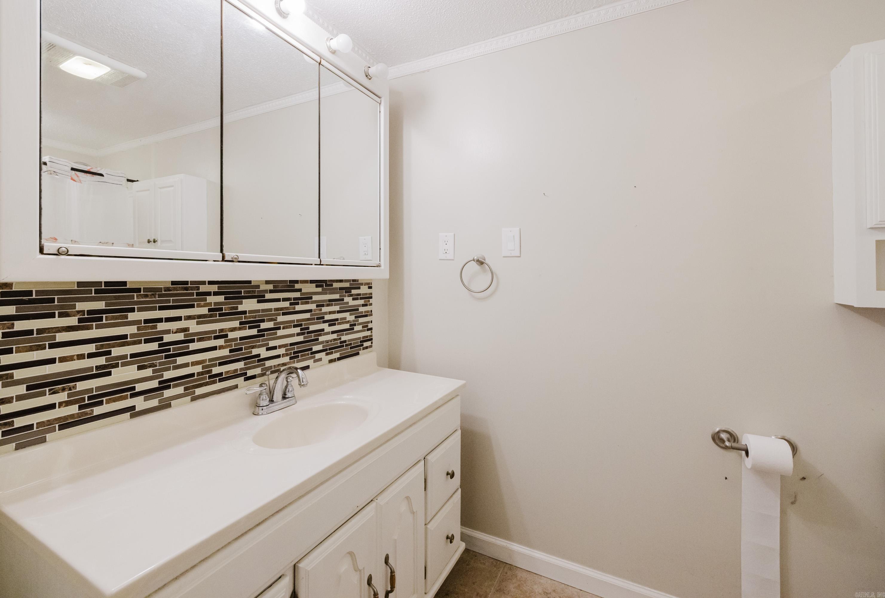 1017 Watson Place Property Photo 28