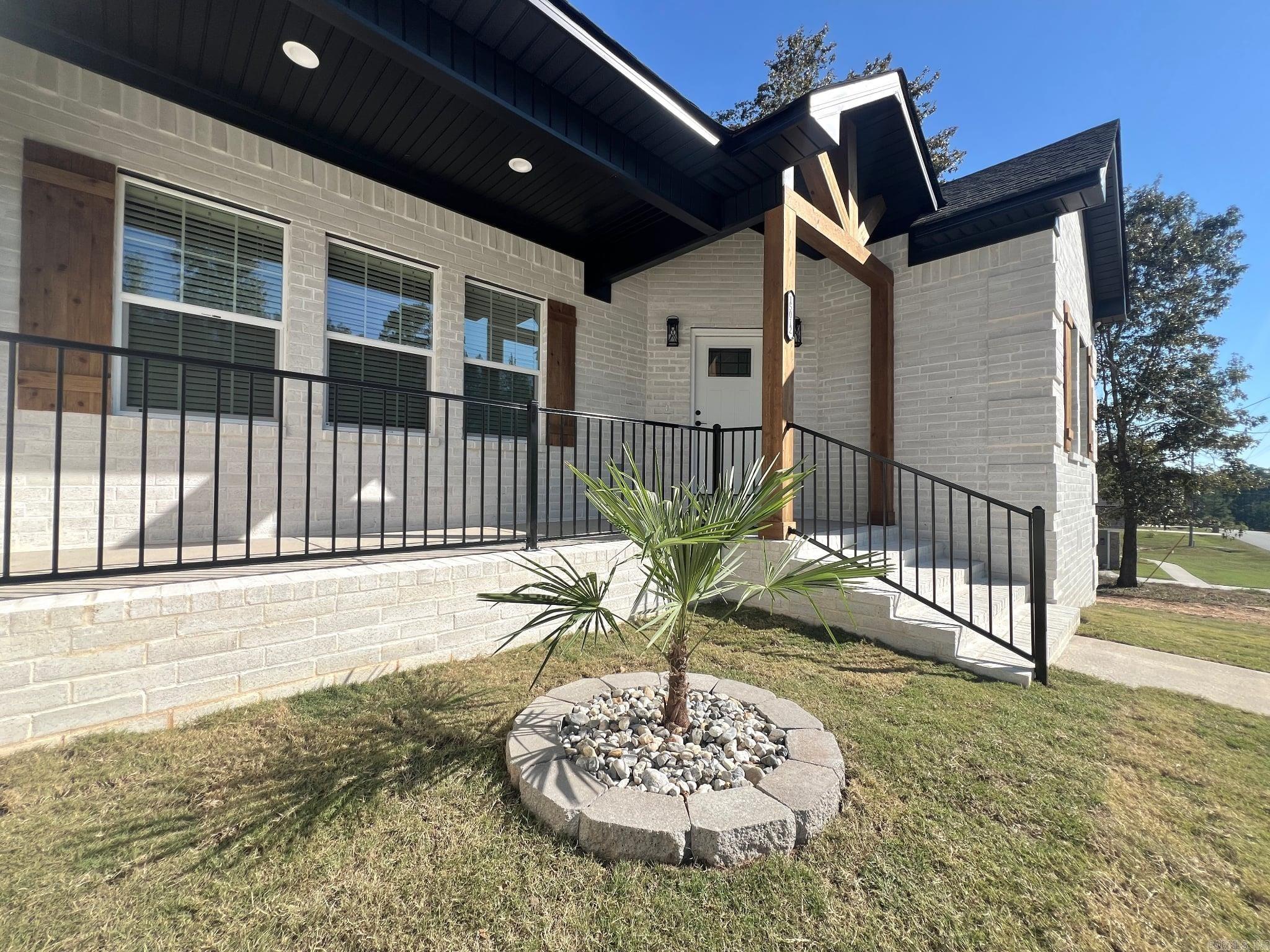 15012 Summer Oak Property Photo 2