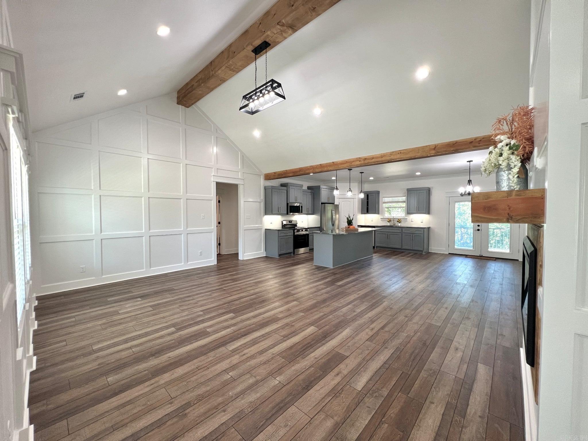 15012 Summer Oak Property Photo 3