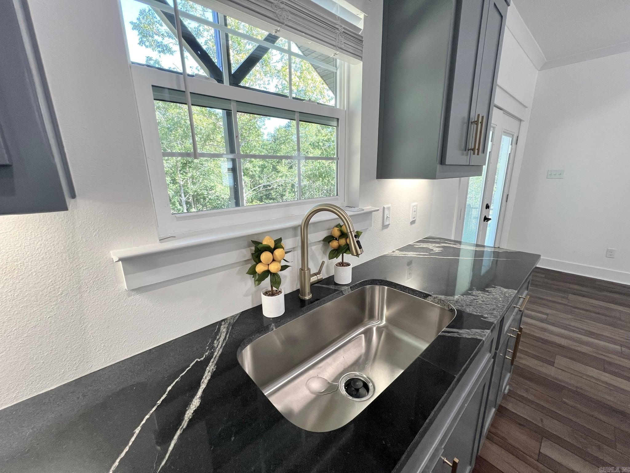 15012 Summer Oak Property Photo 14