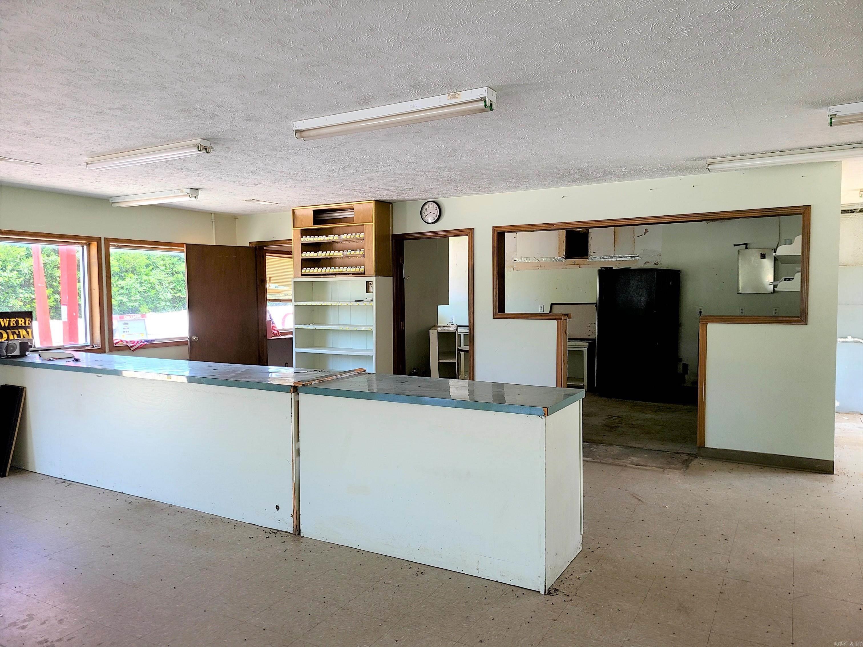 205 N Hwy 65 Property Photo 13