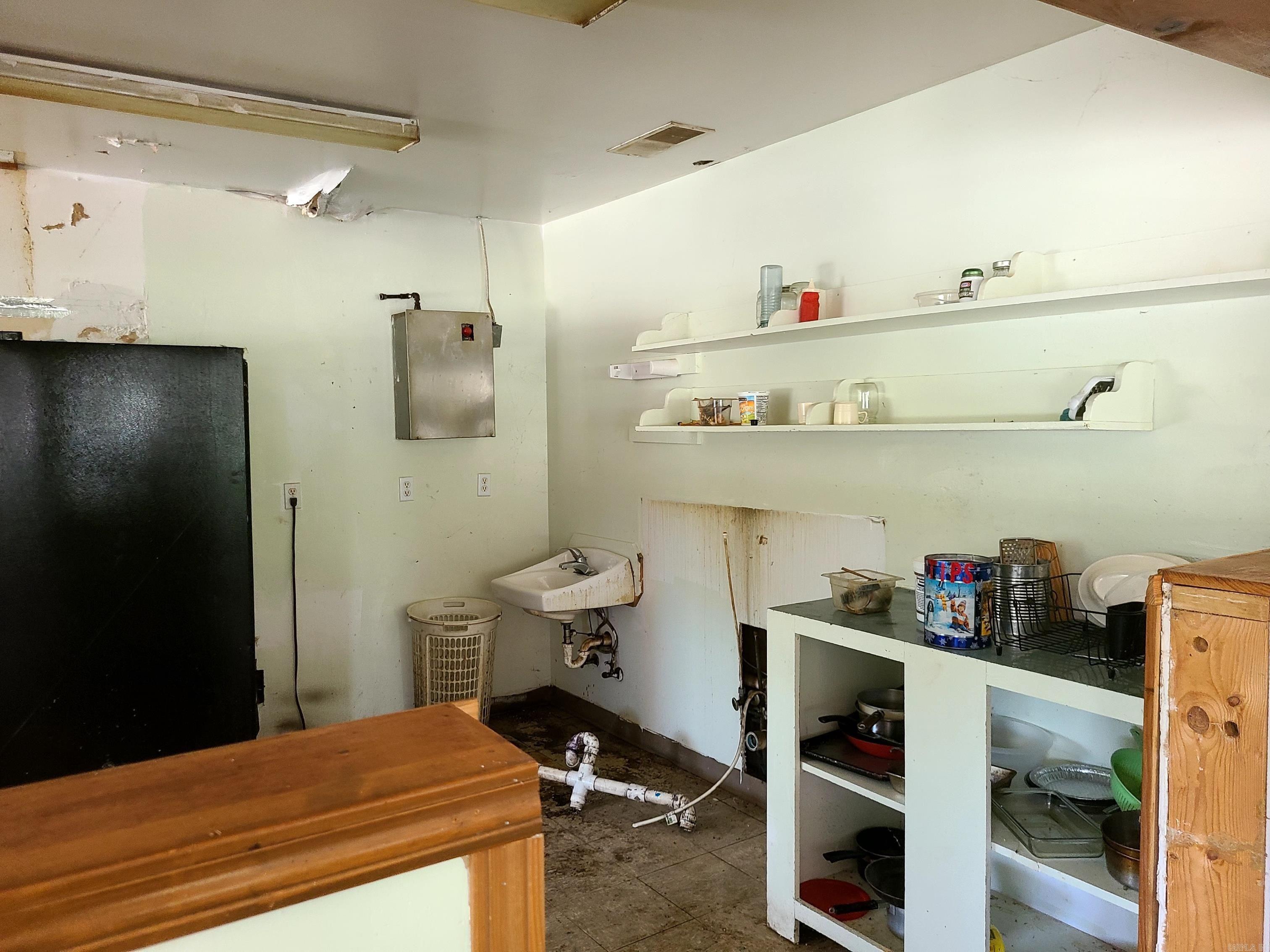 205 N Hwy 65 Property Photo 19
